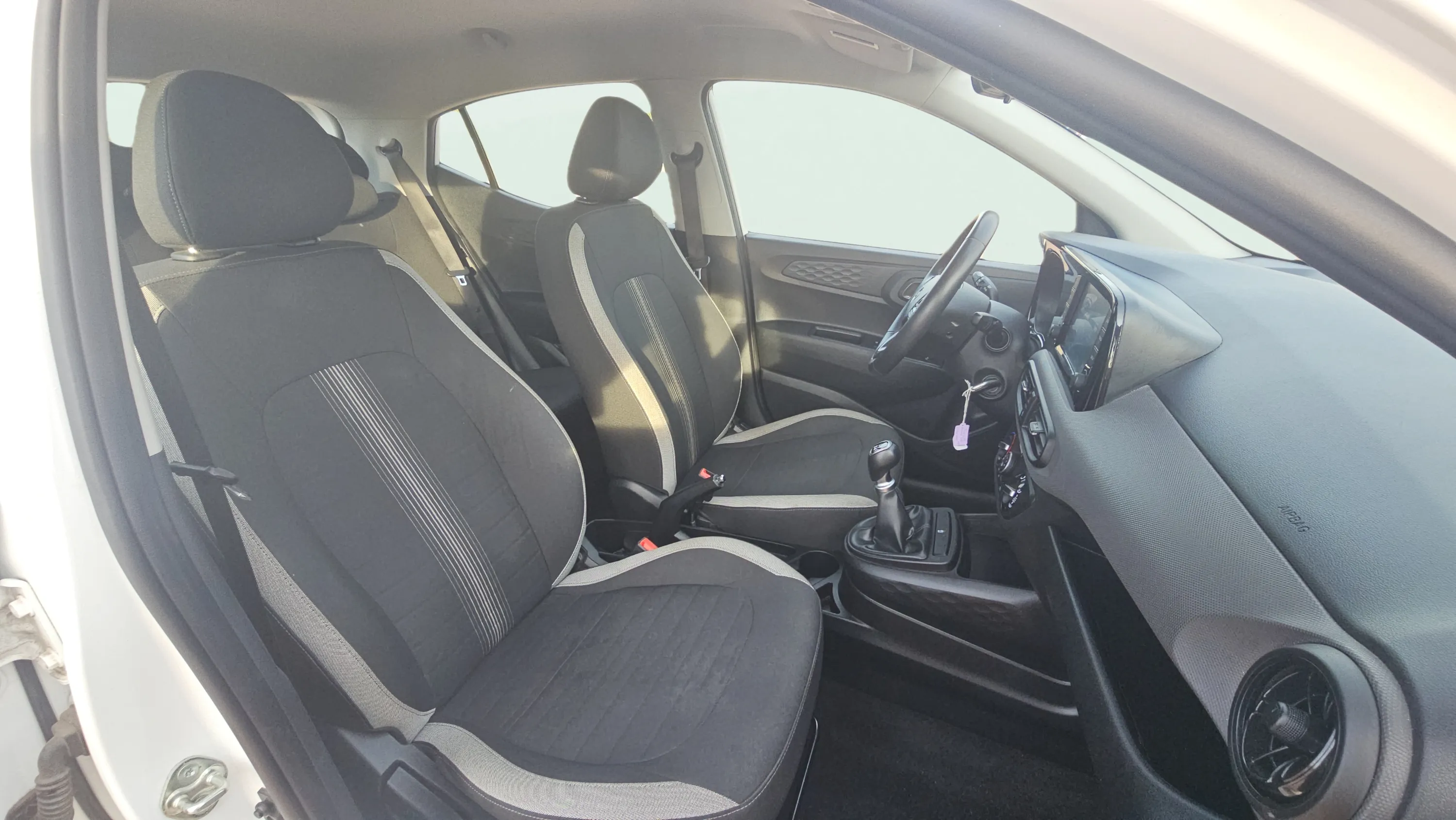 Hyundai i10 1.0 Klass - foto 13