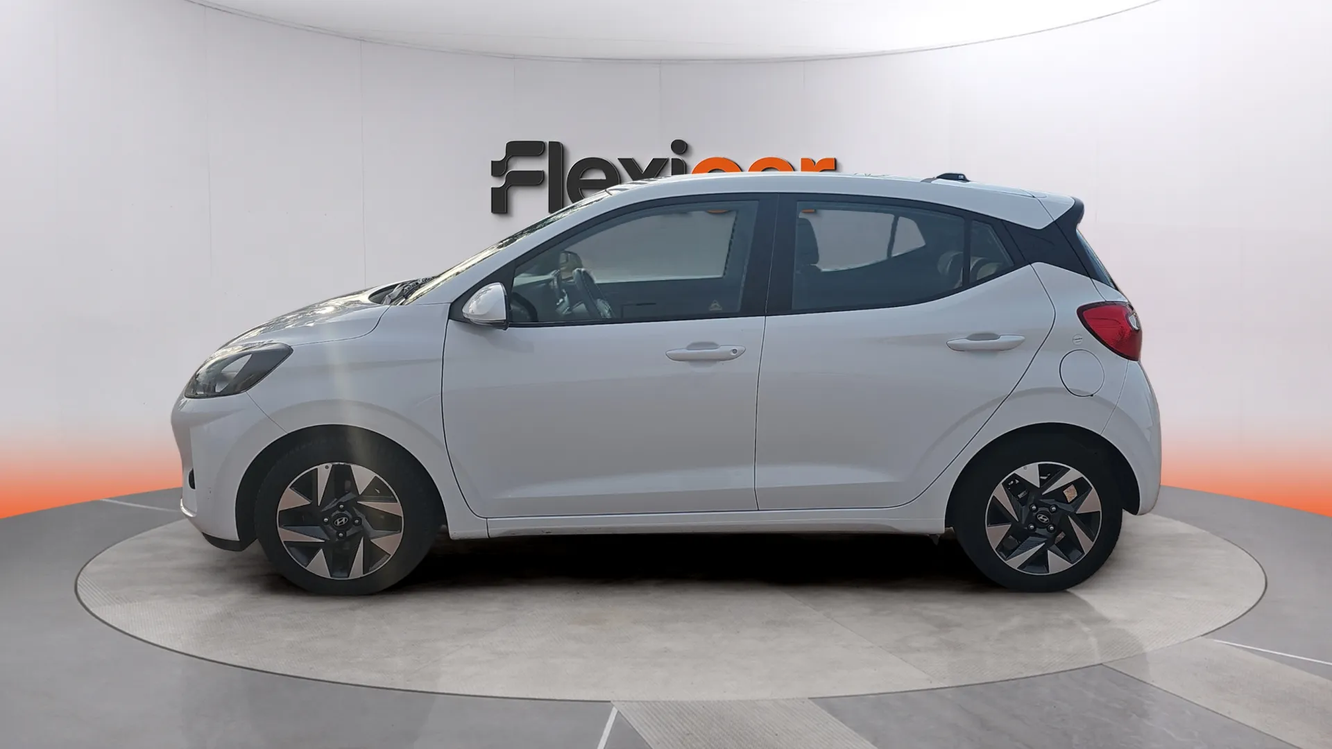 Hyundai i10 1.0 Klass - foto 4