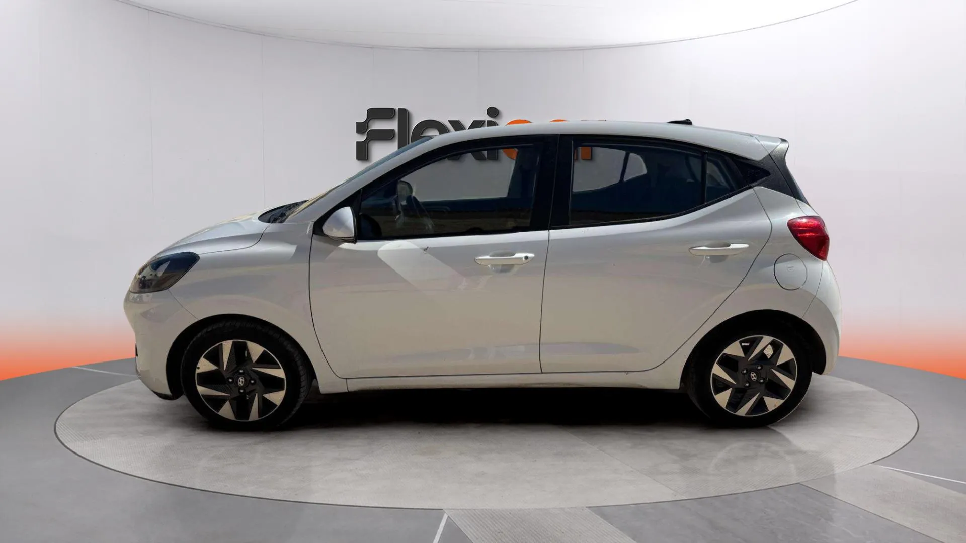 Hyundai i10 1.0 Klass - foto 4