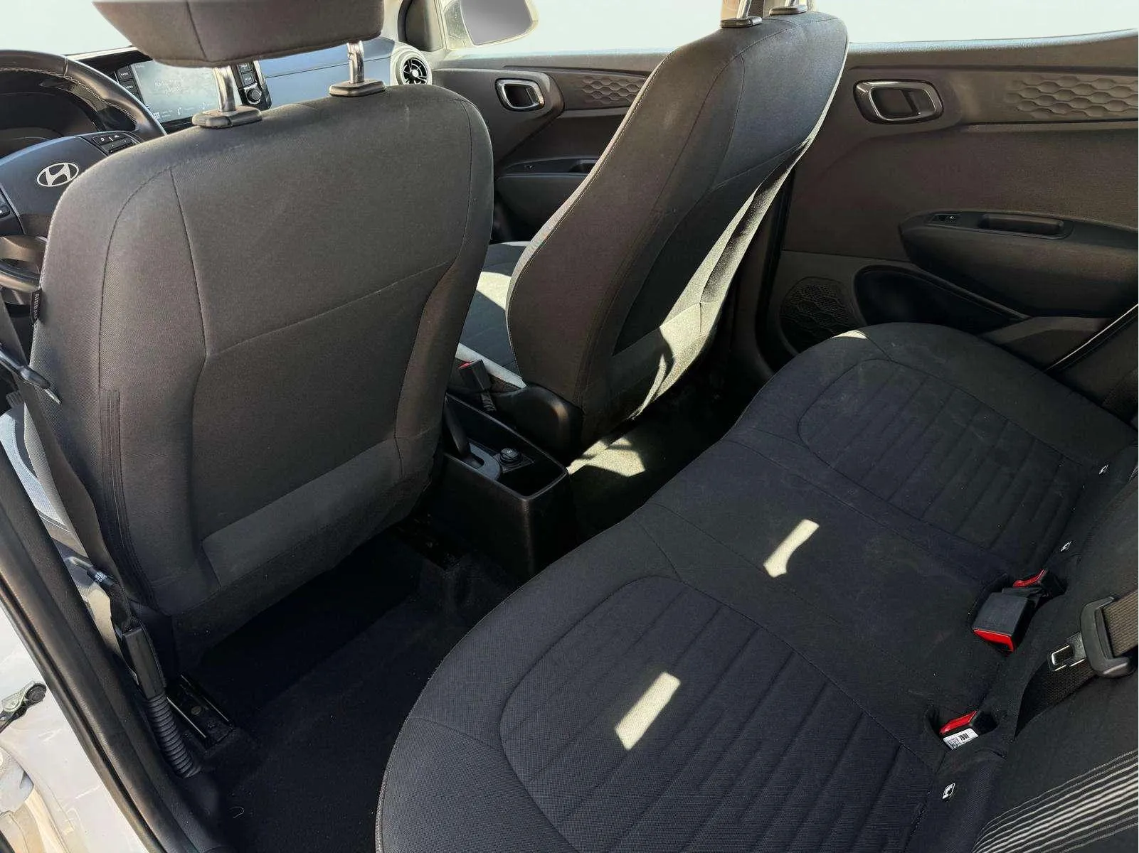 Hyundai i10 1.0 Klass - foto 19