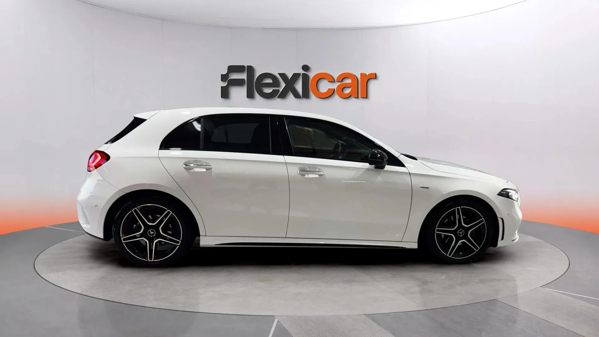 Mercedes-Benz Clase A A 180 d - foto 8