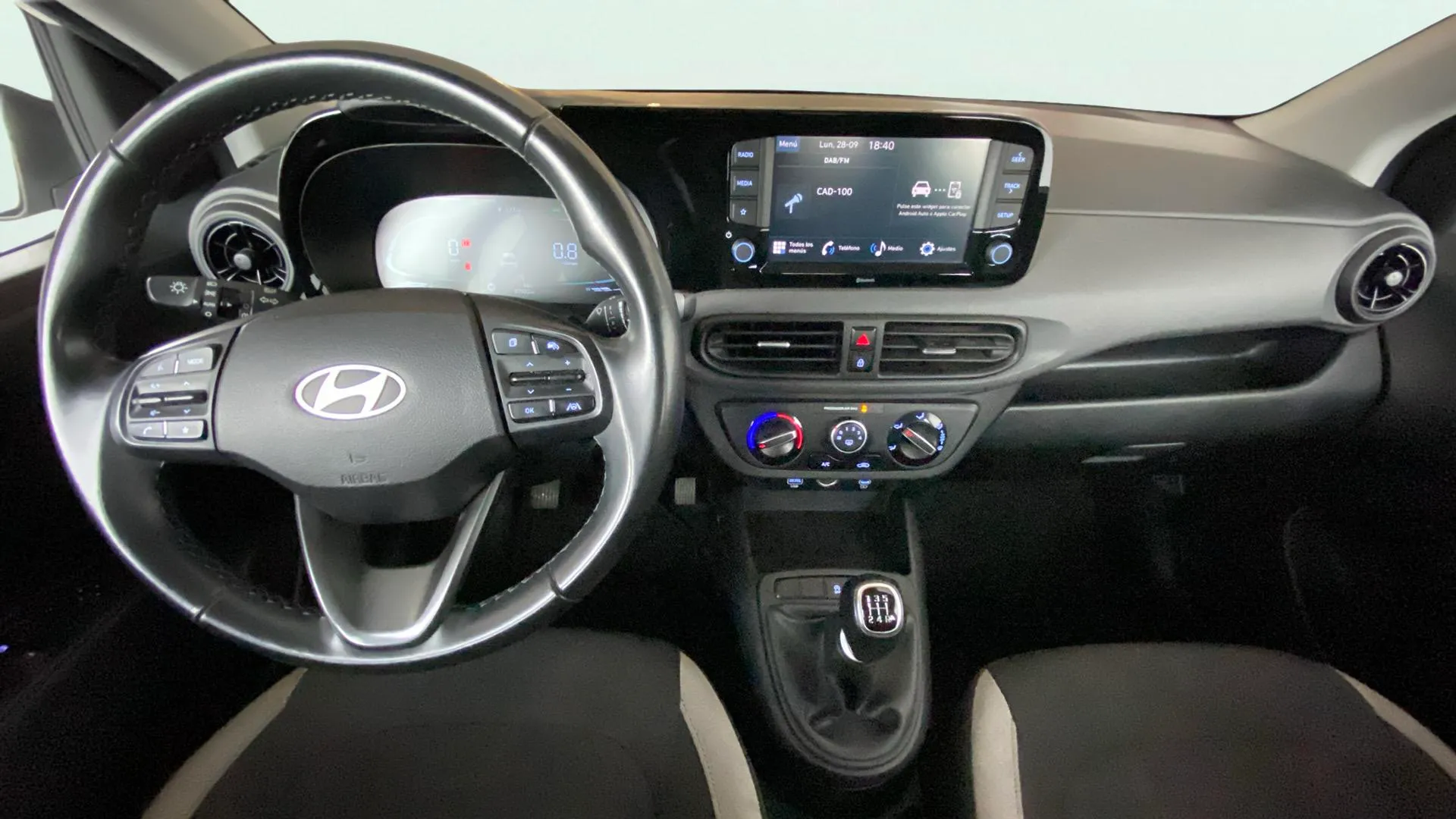 Hyundai i10 1.0 Klass - foto 17