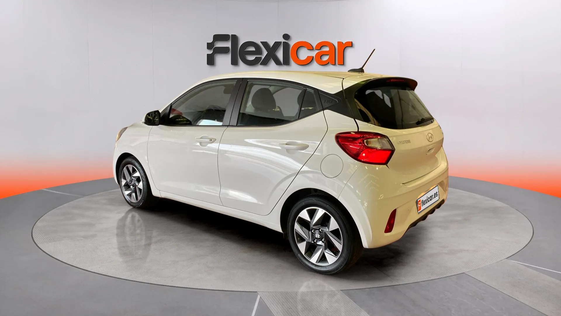 Hyundai i10 1.0 Klass - foto 5
