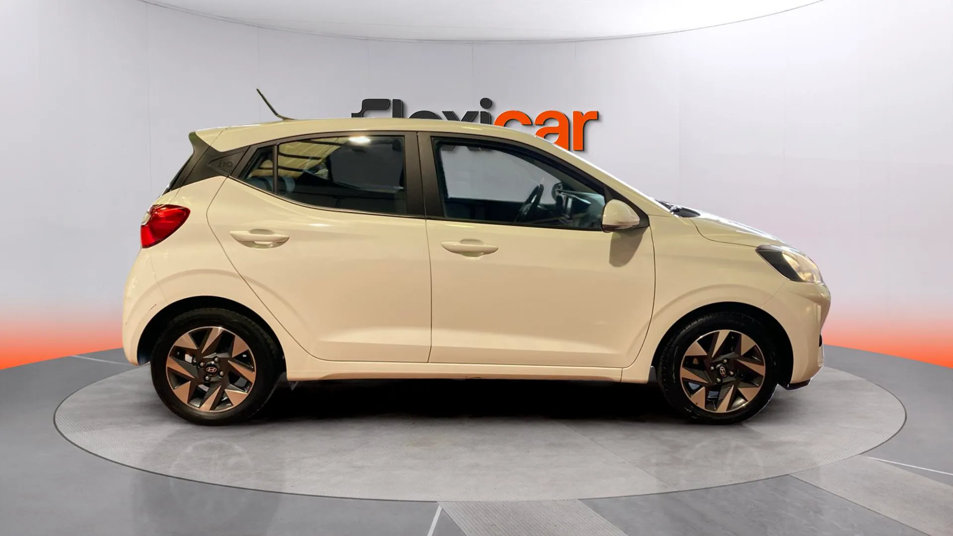 Hyundai i10 1.0 Klass - foto 8