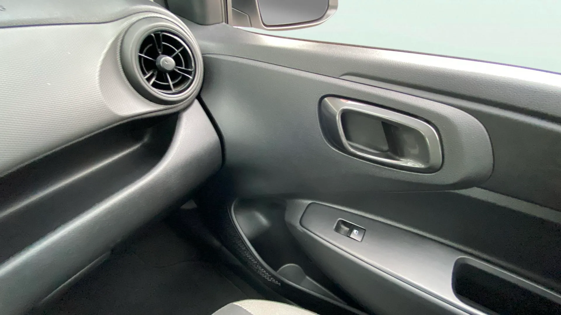 Hyundai i10 1.0 Klass - foto 31