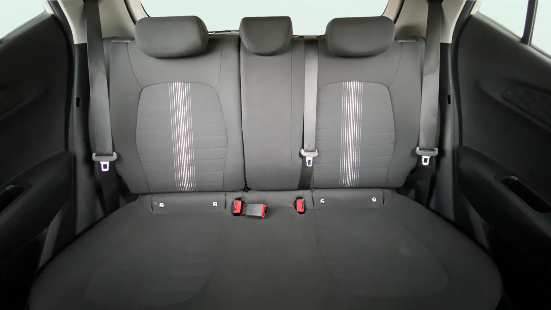 Hyundai i10 1.0 Klass - foto 13
