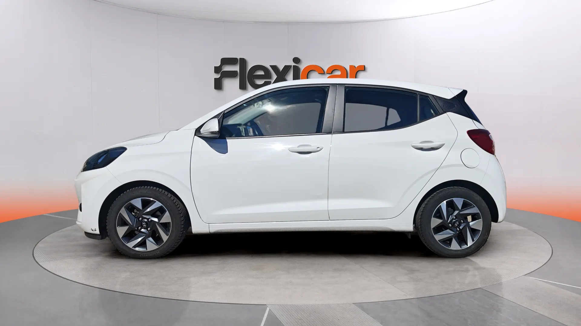 Hyundai i10 1.0 Klass - foto 2