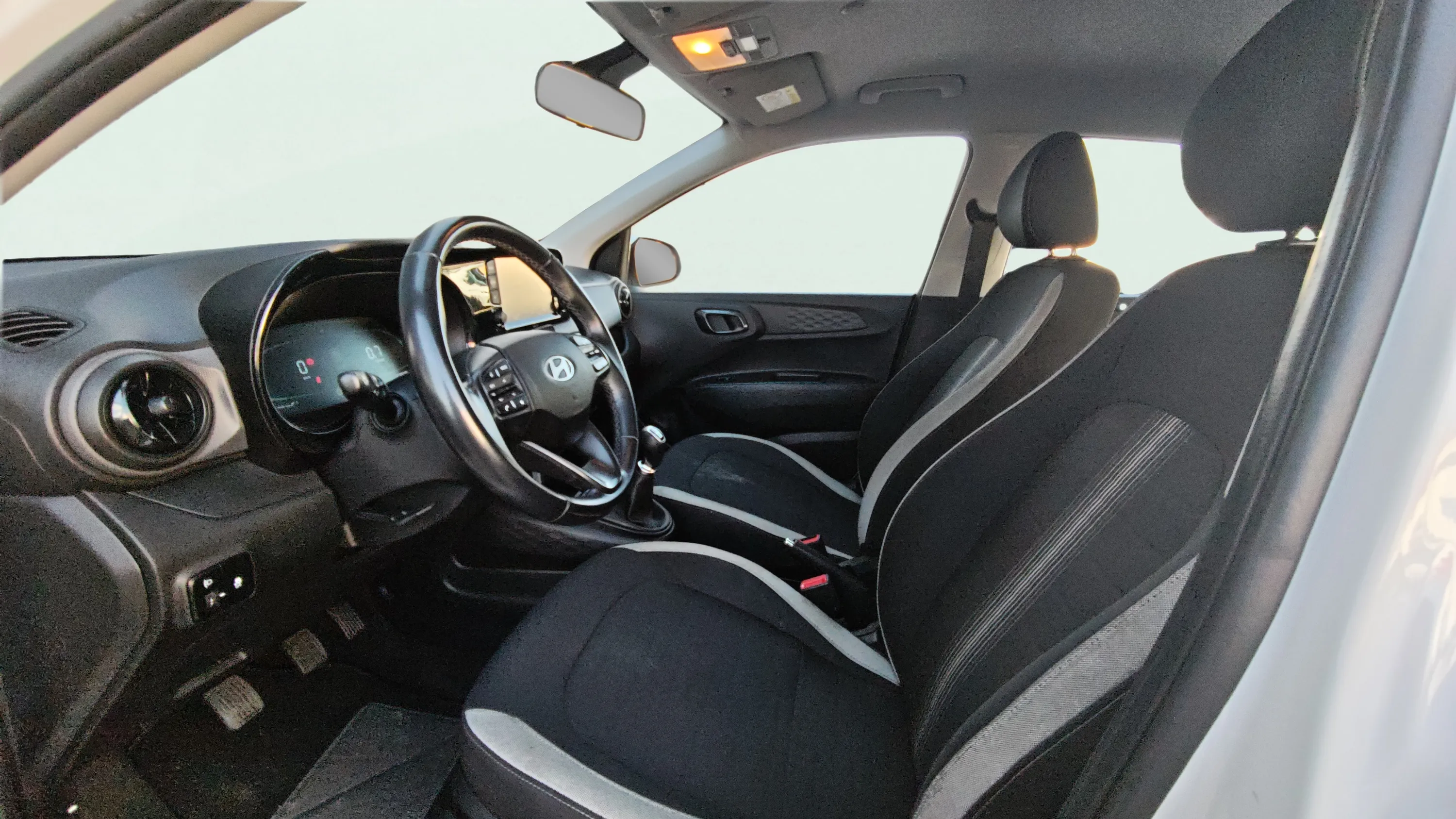 Hyundai i10 1.0 Klass - foto 10