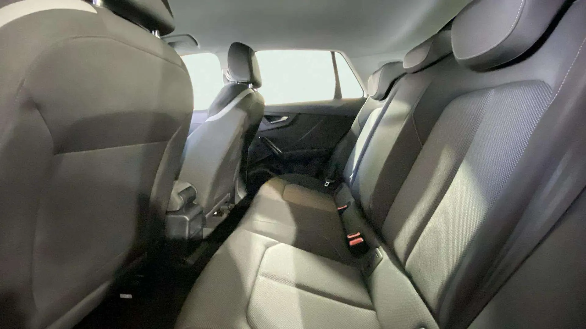 Audi Q2 Advanced 30 TDI S tronic - foto 14