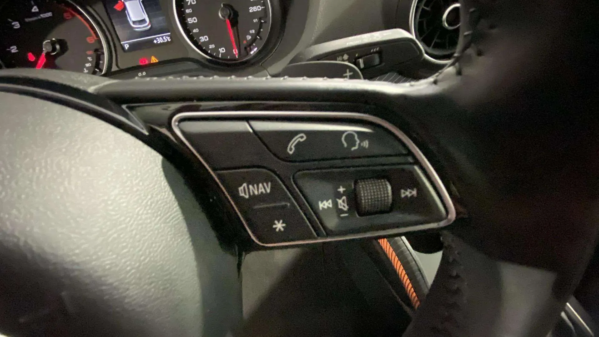 Audi Q2 Advanced 30 TDI S tronic - foto 16
