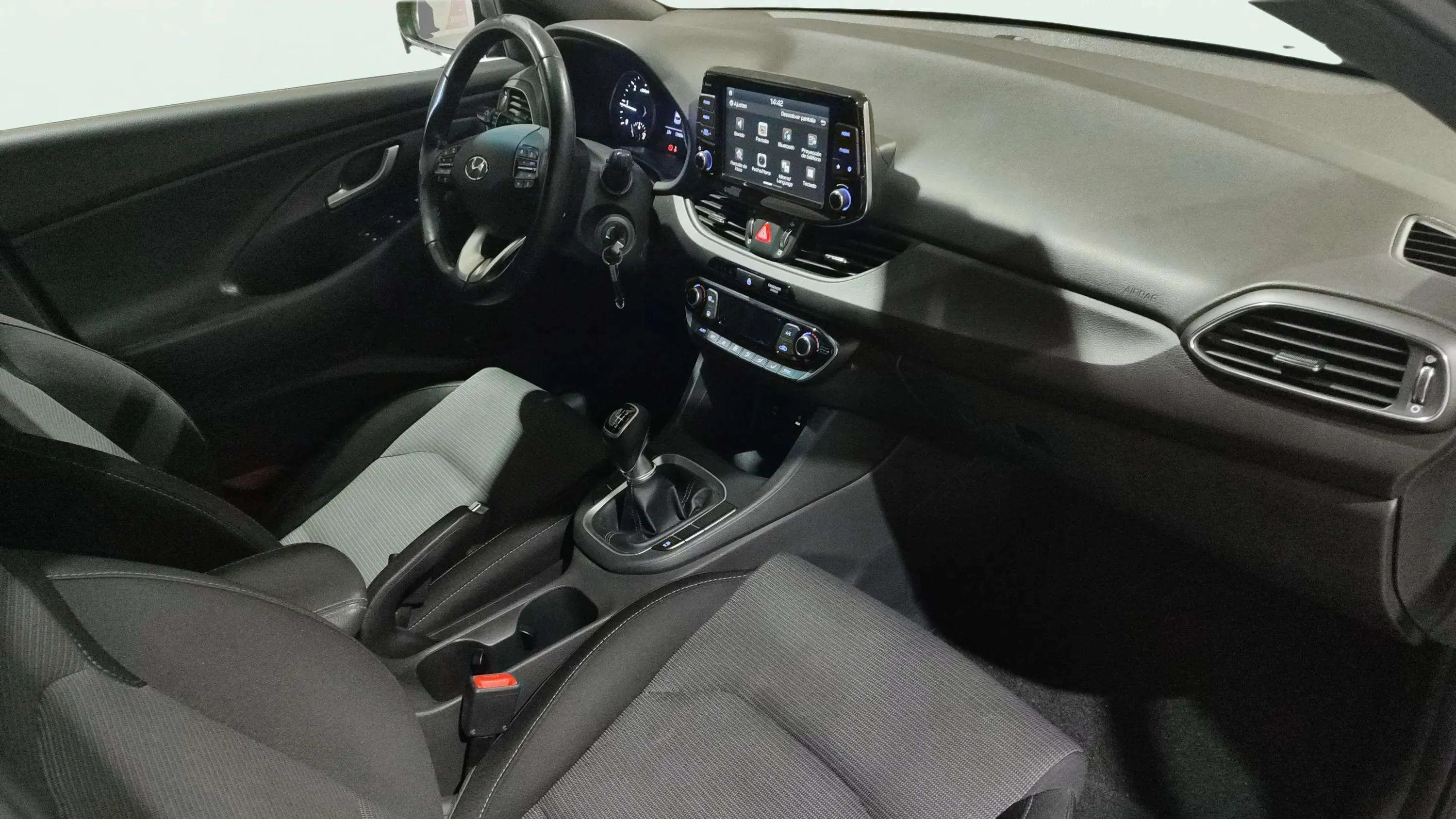 Hyundai i30 1.6 CRDi Klass - foto 22