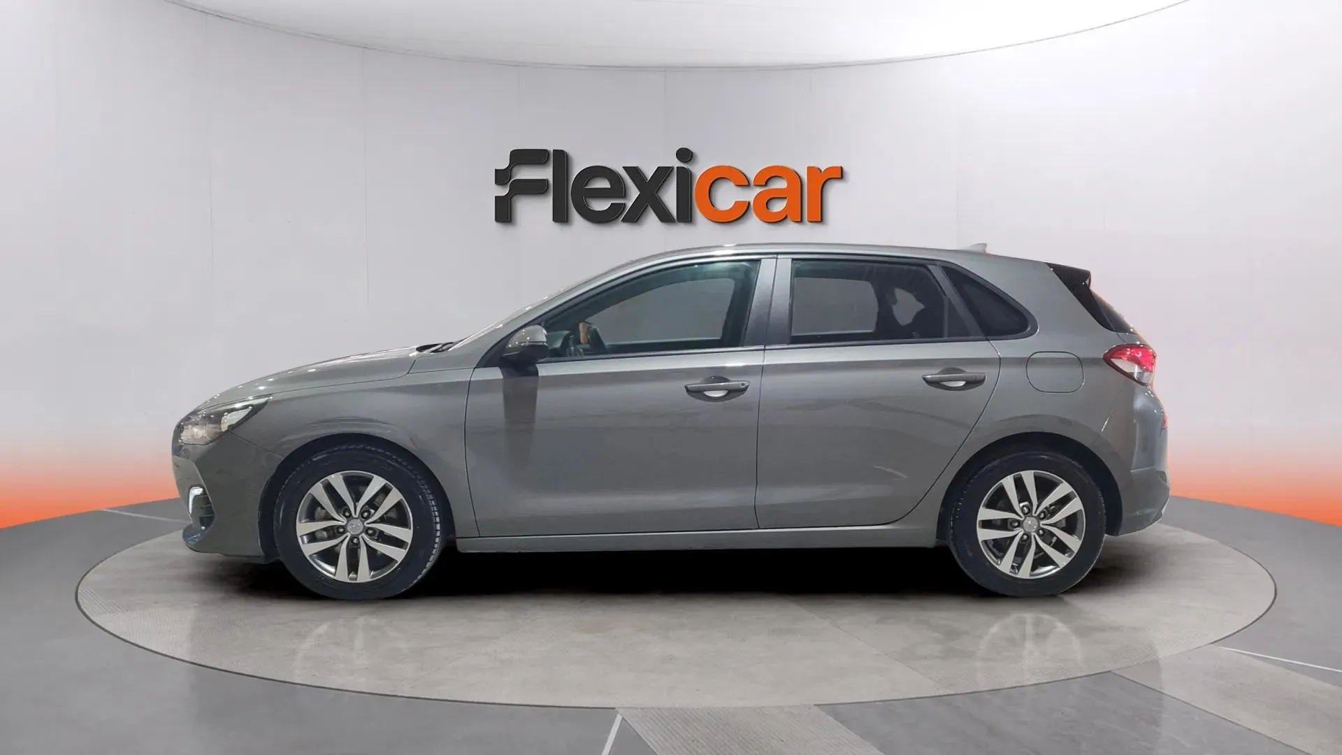 Hyundai i30 1.6 CRDi Klass - foto 4