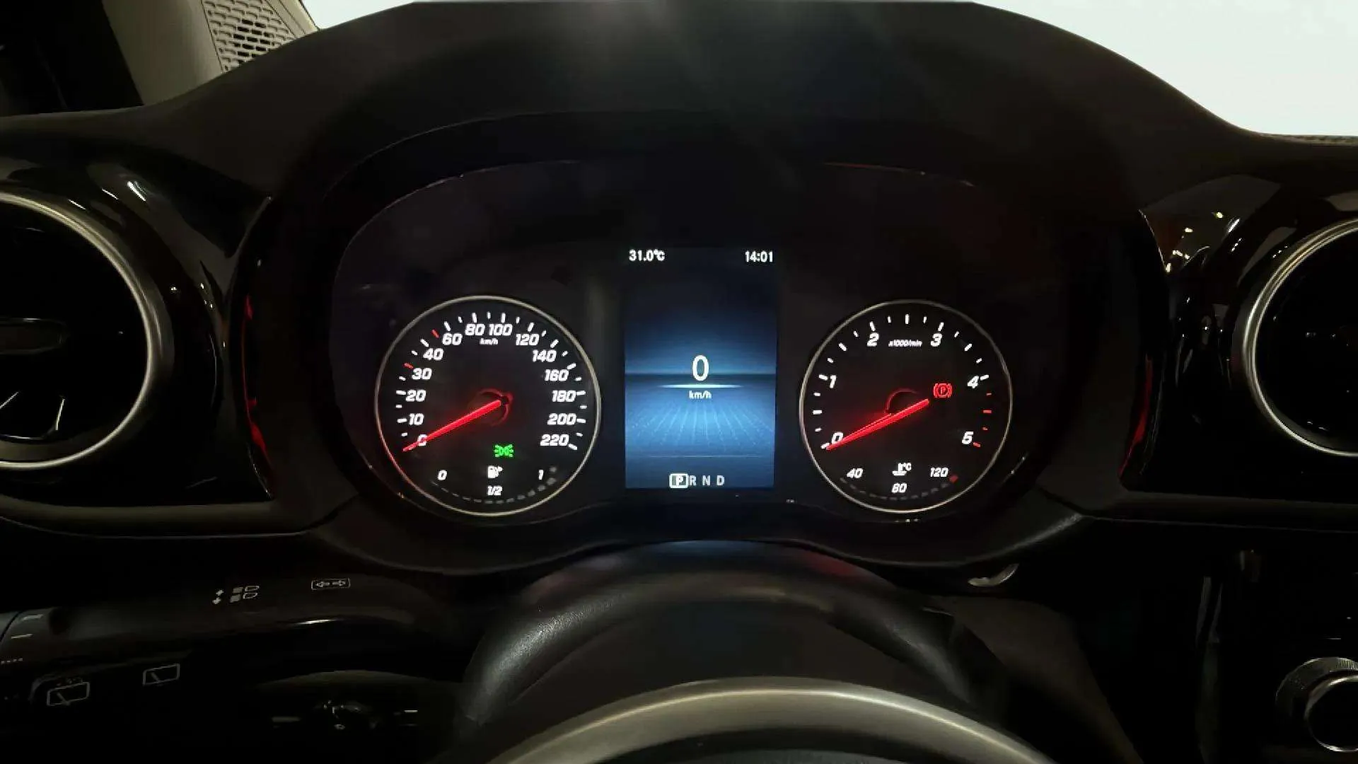 Mercedes-Benz Clase T 180 d - foto 11