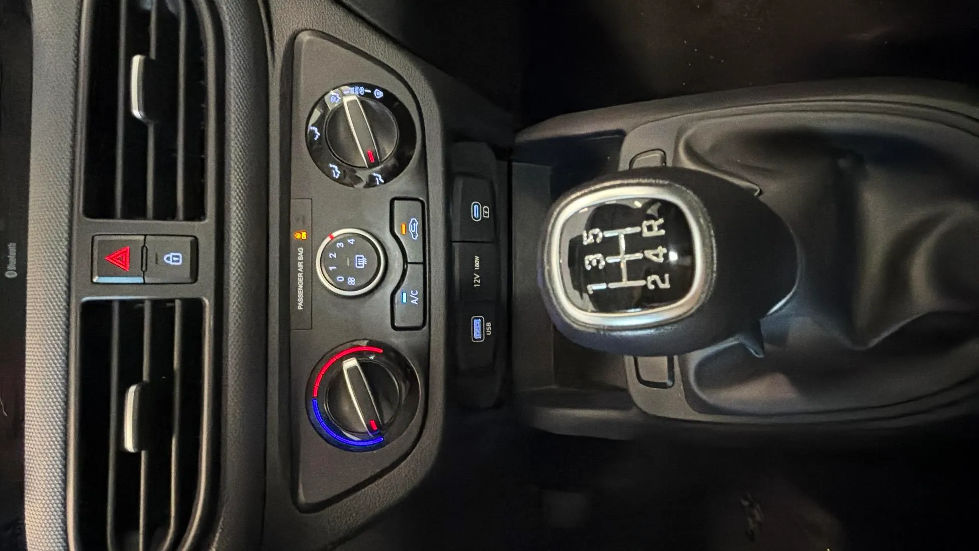 Hyundai i10 1.0 Klass - foto 17