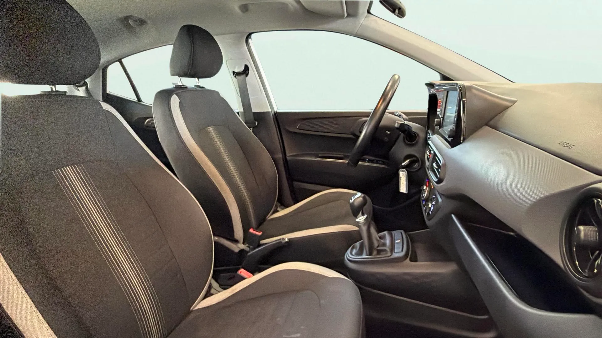Hyundai i10 1.0 Klass - foto 15