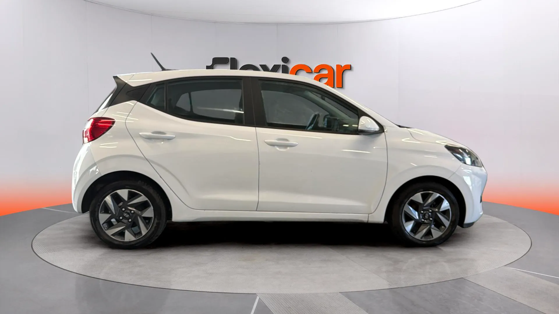 Hyundai i10 1.0 Klass - foto 4