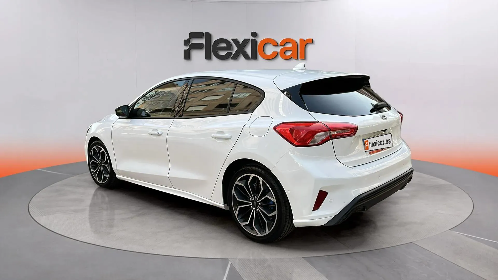 Ford Focus 1.0 EcoBoost ST-Line - foto 5