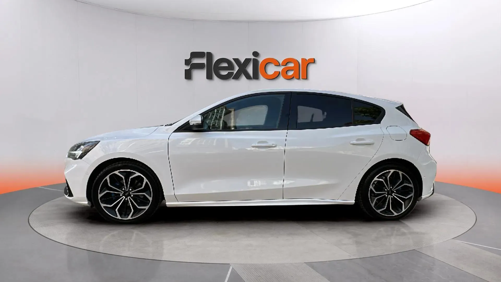 Ford Focus 1.0 EcoBoost ST-Line - foto 4