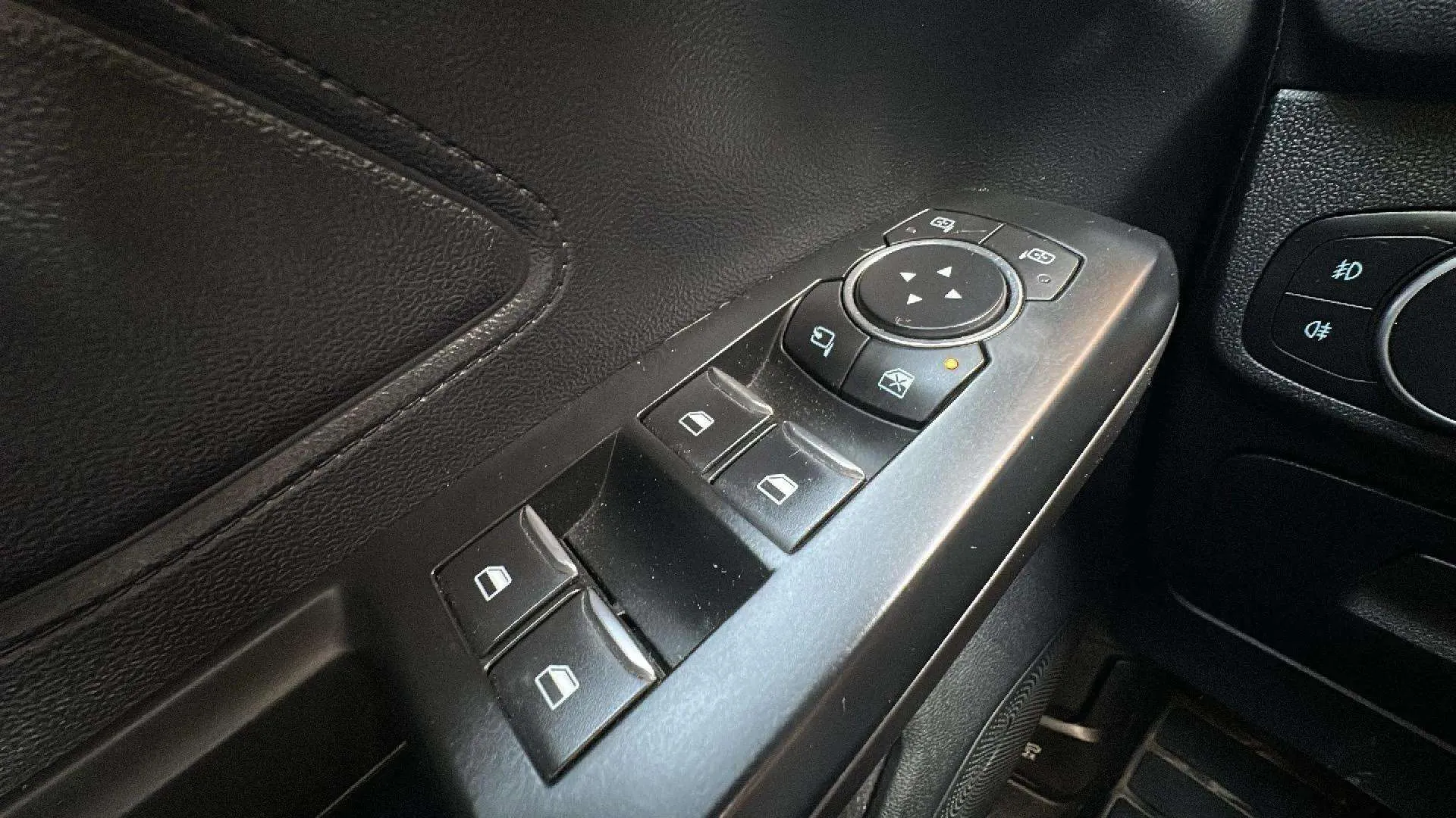 Ford Focus 1.0 EcoBoost ST-Line - foto 30