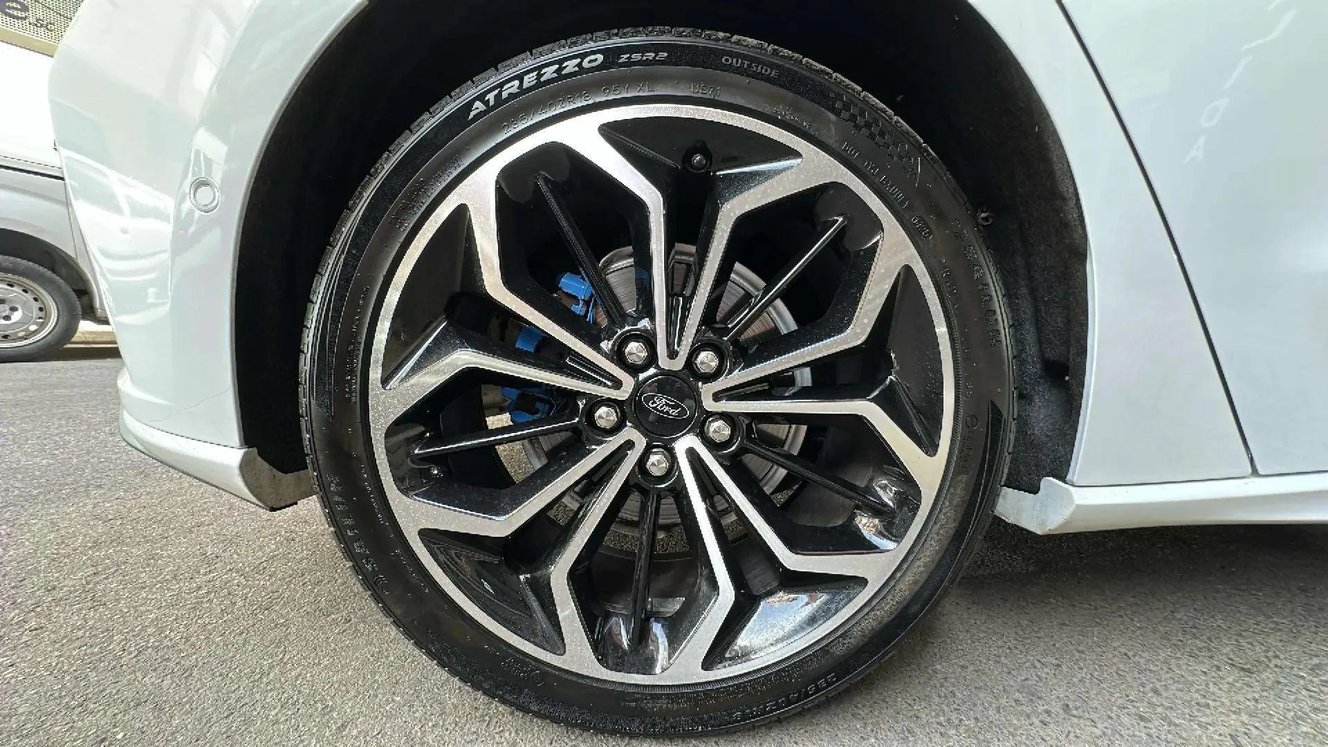 Ford Focus 1.0 EcoBoost ST-Line - foto 9