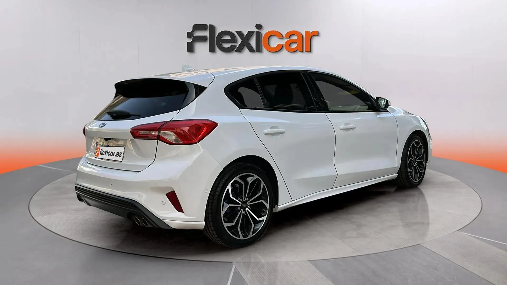 Ford Focus 1.0 EcoBoost ST-Line - foto 7