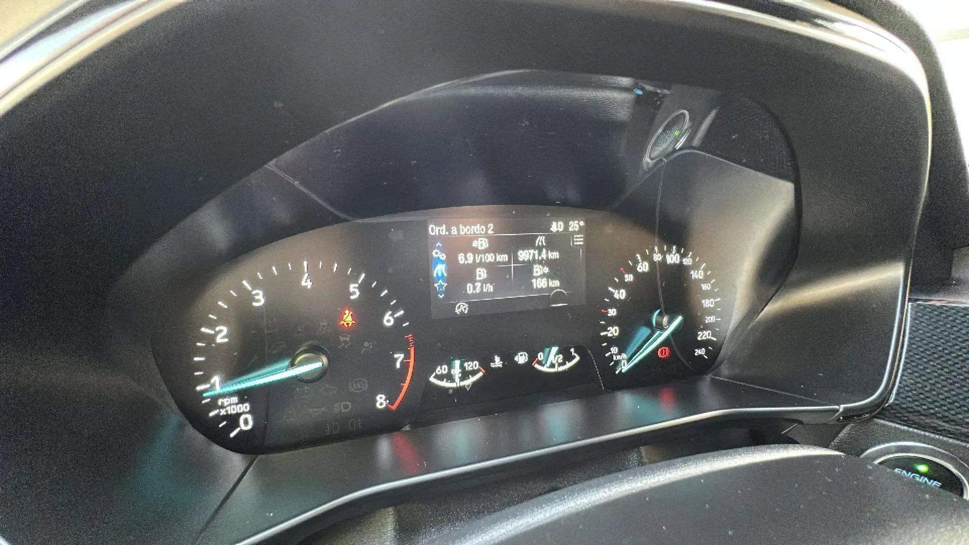 Ford Focus 1.0 EcoBoost ST-Line - foto 28