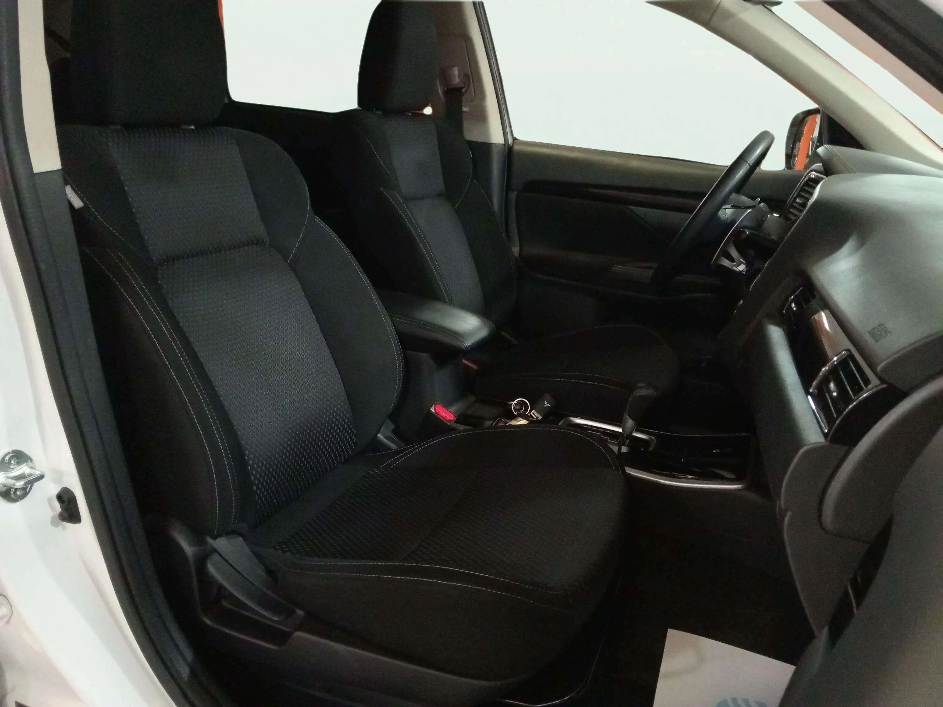 Mitsubishi Outlander 200 MPI Motion CVT 2WD 7 plazas - foto 13
