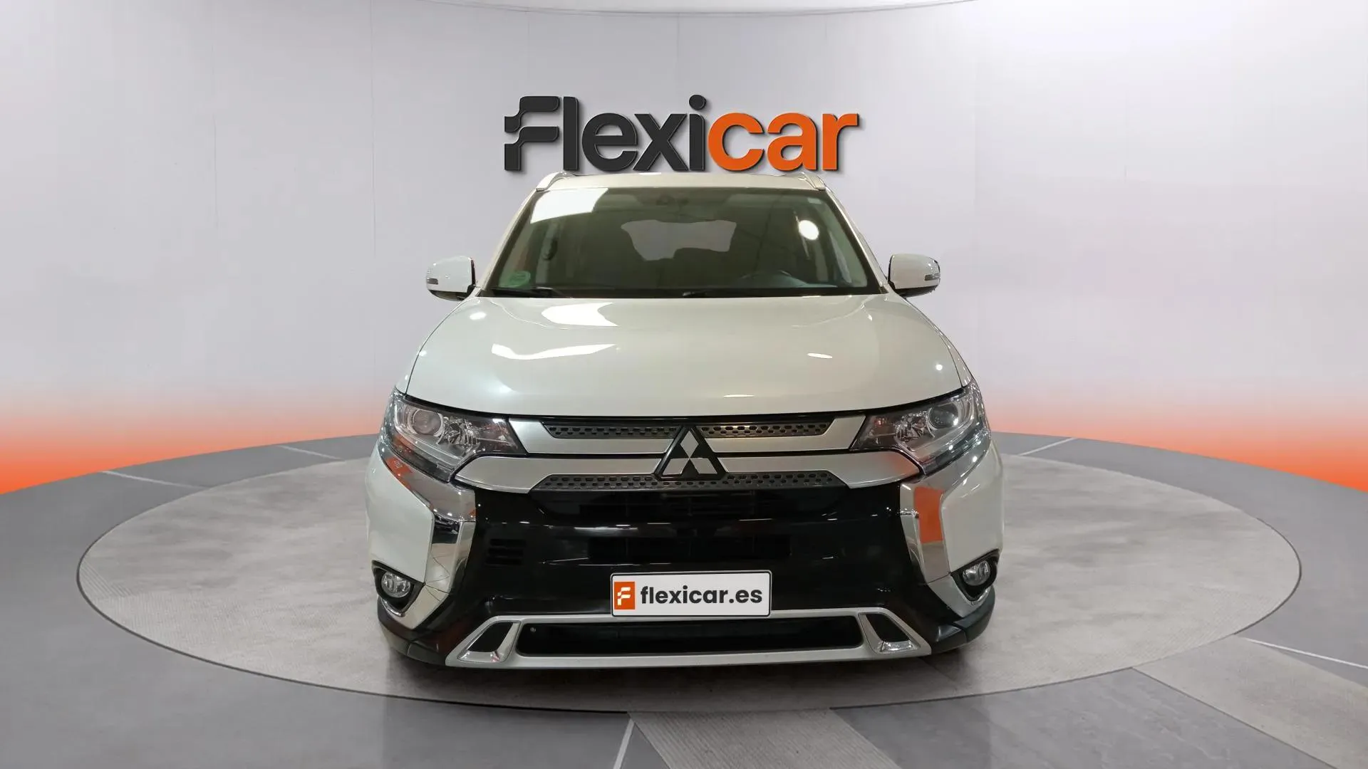 Mitsubishi Outlander 200 MPI Motion CVT 2WD 7 plazas - foto 8
