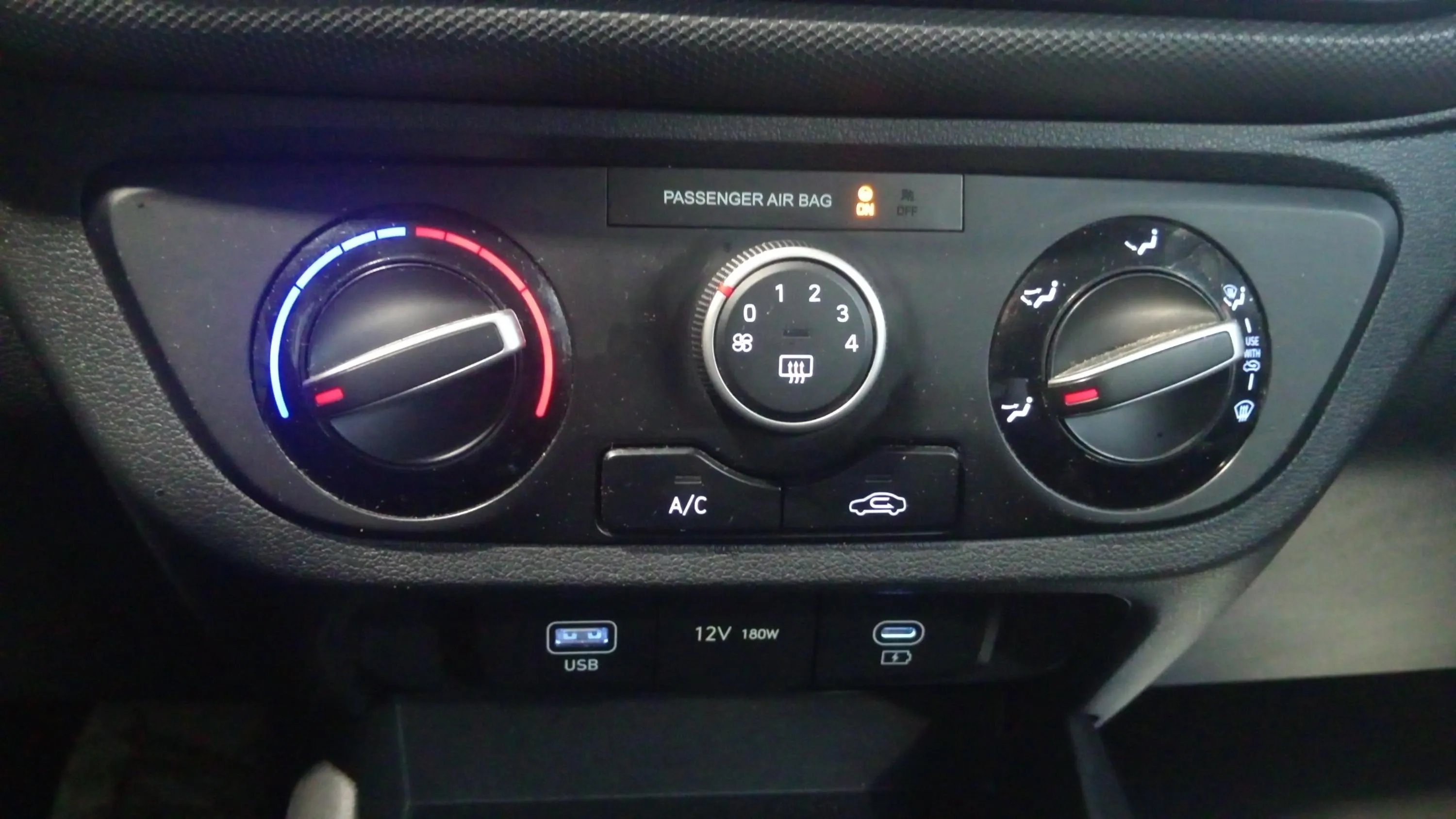Hyundai i10 1.0 Klass - foto 19