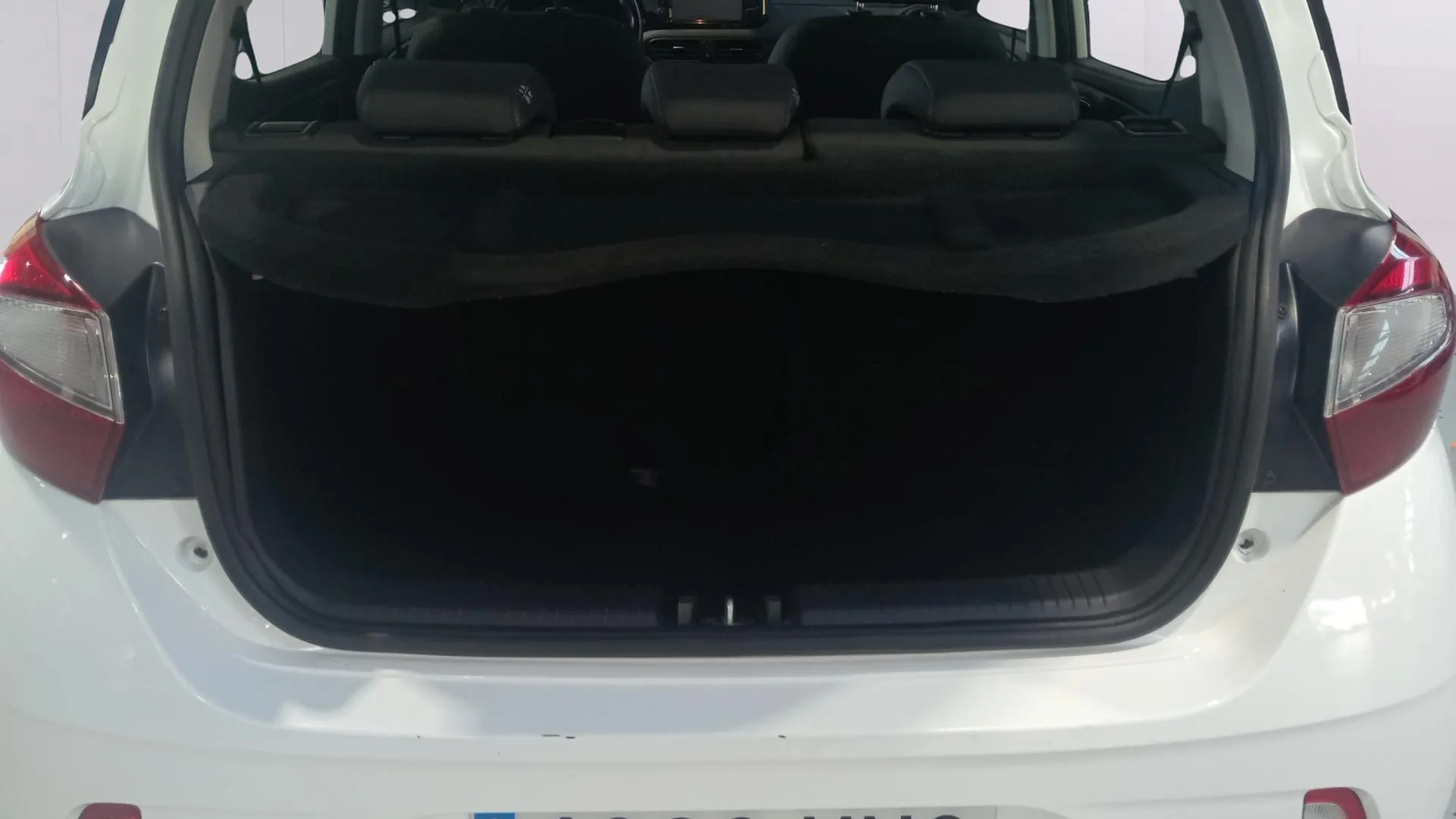Hyundai i10 1.0 Klass - foto 11