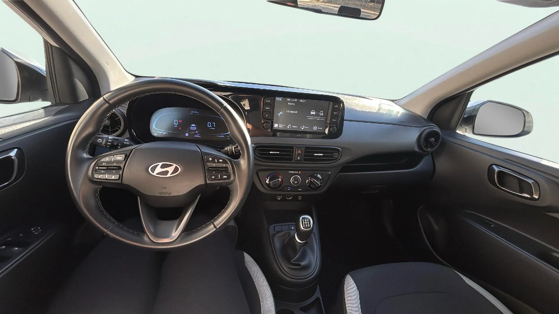 Hyundai i10 1.0 Klass - foto 12