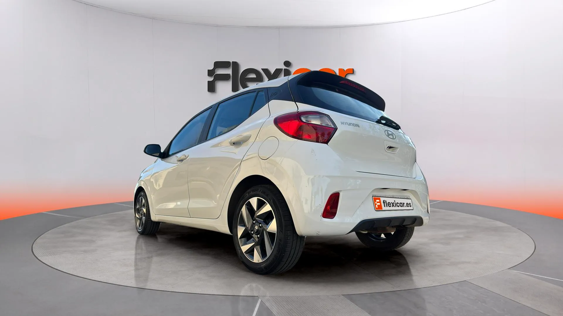 Hyundai i10 1.0 Klass - foto 6
