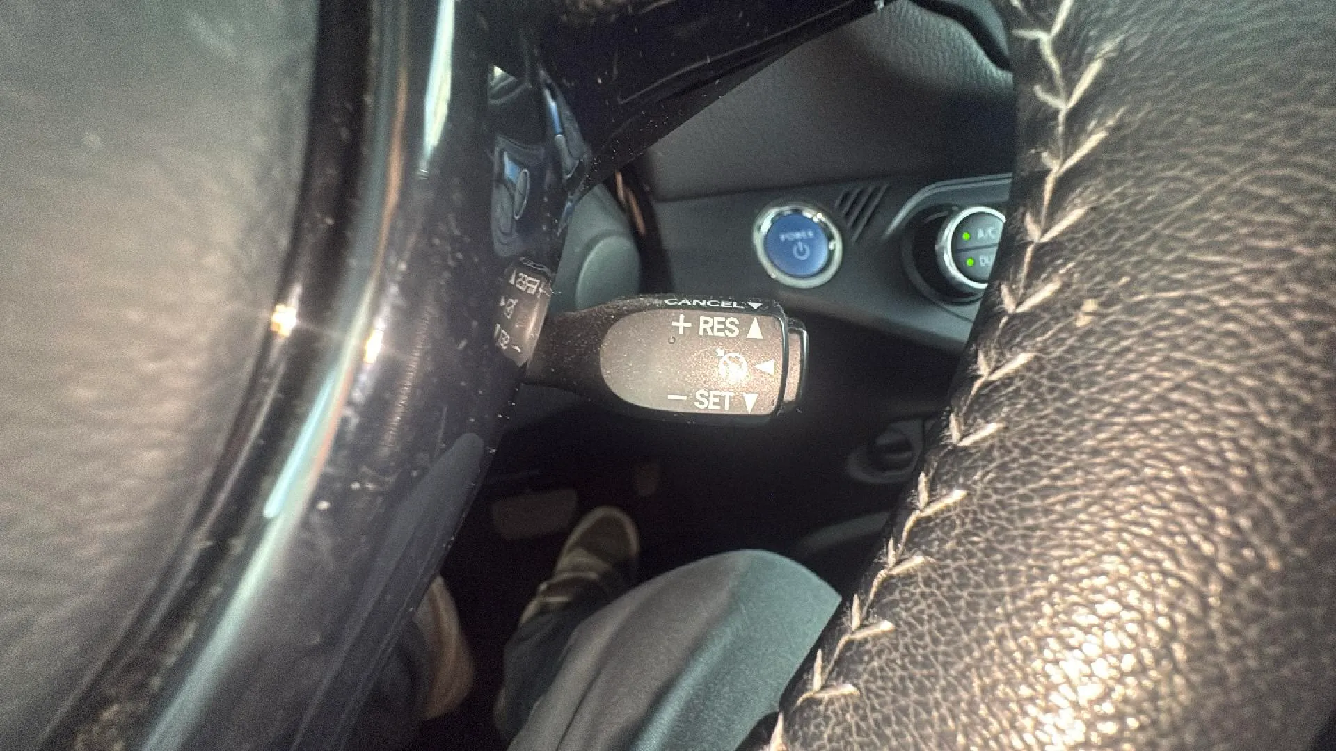 Toyota Yaris 1.5 100H Active Tech - foto 18