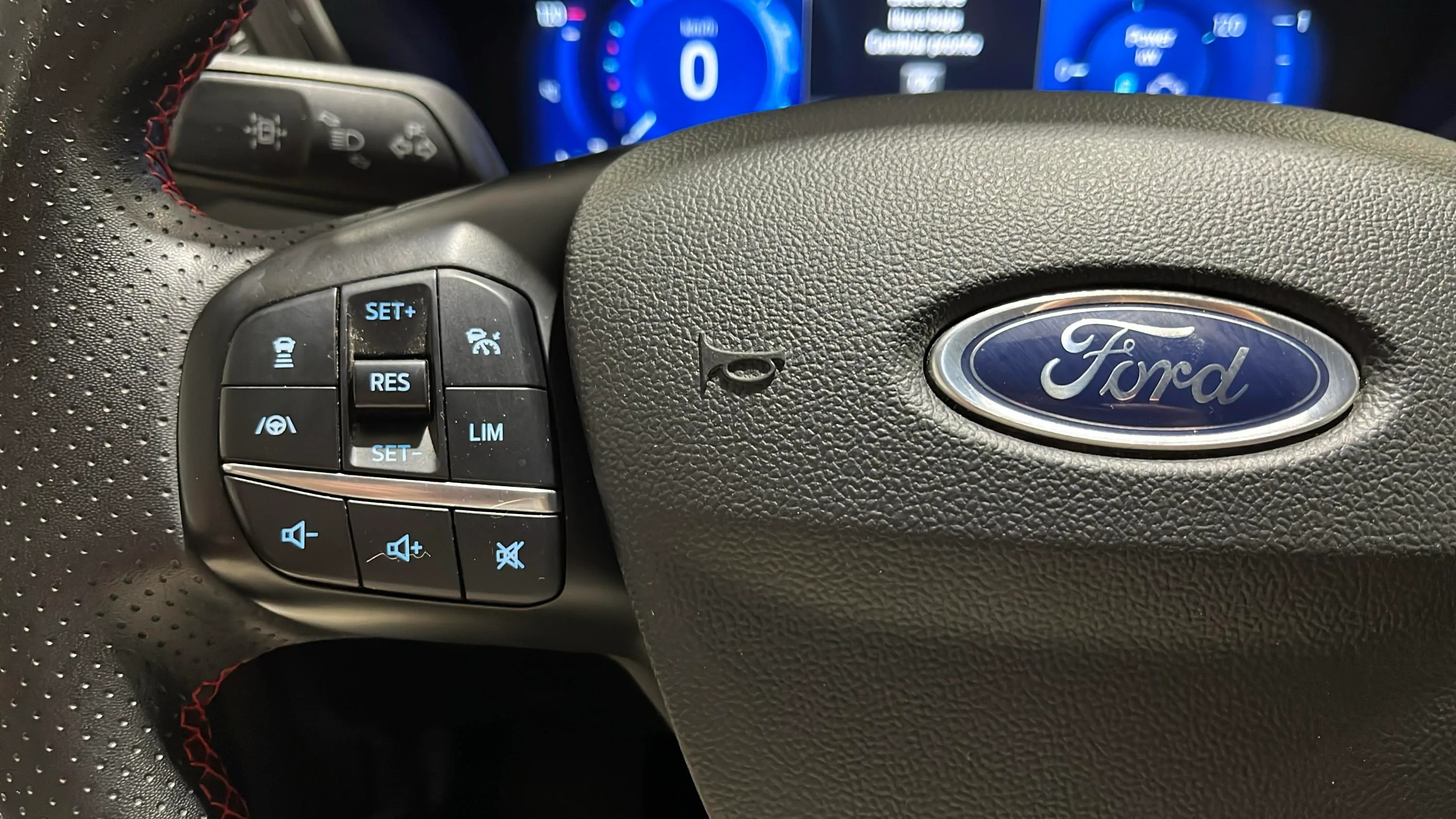 Ford Kuga Titanium 2.5 Duratec PHEV - foto 18