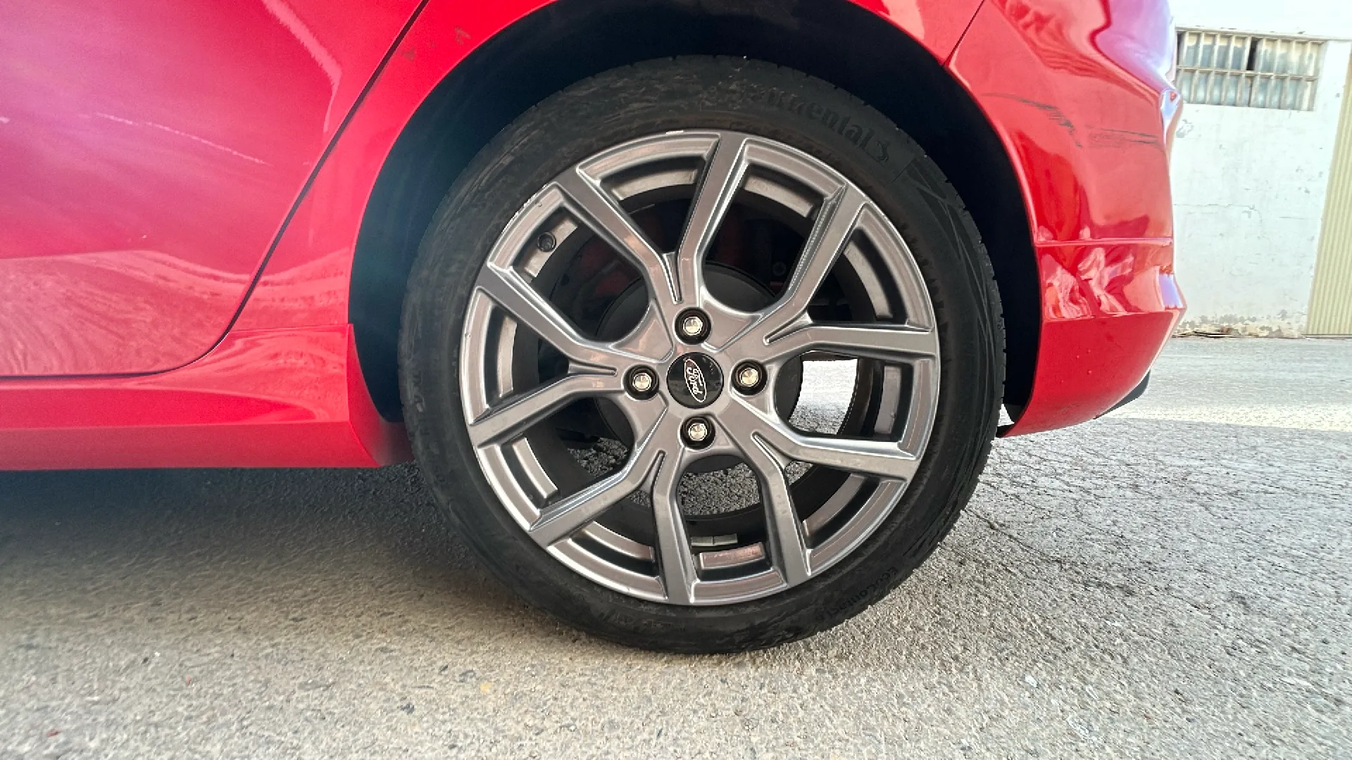 Ford Fiesta 1.0 EcoBoost MHEV ST-Line - foto 18