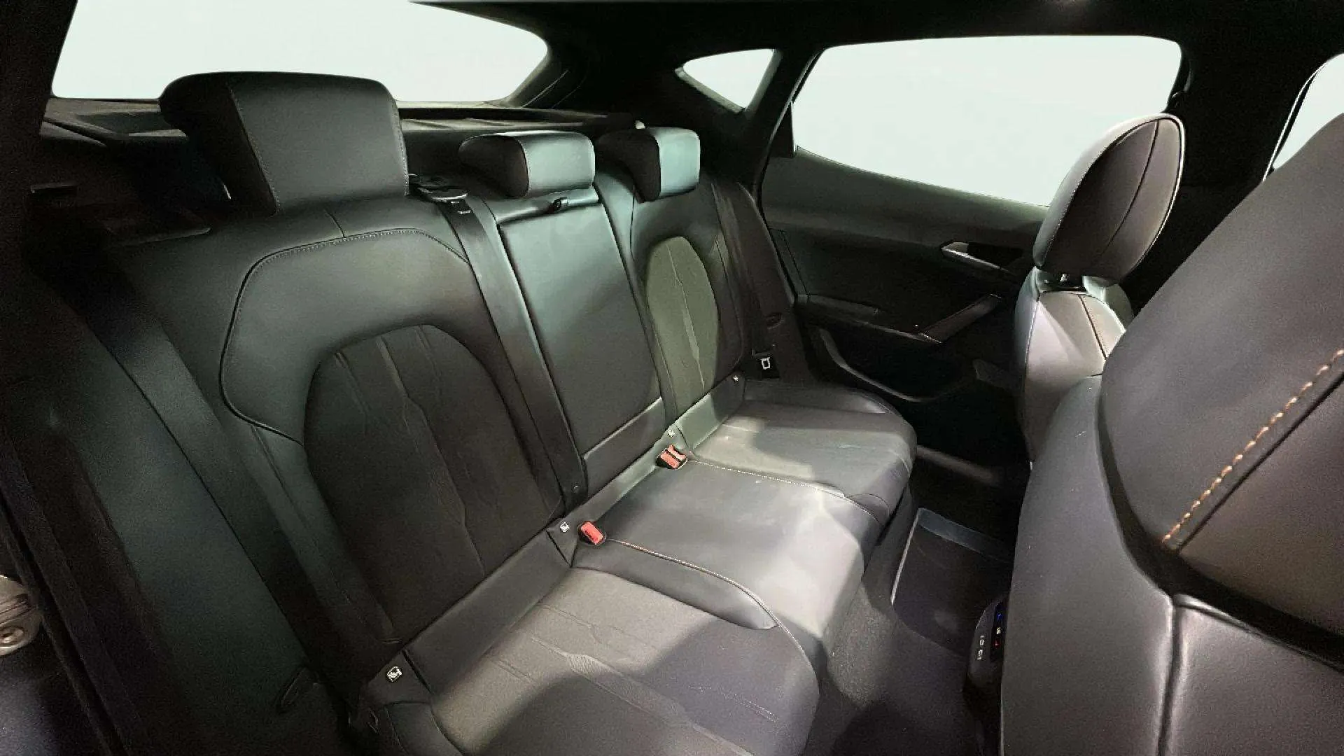 Cupra Formentor 1.5 TSI DSG - foto 24