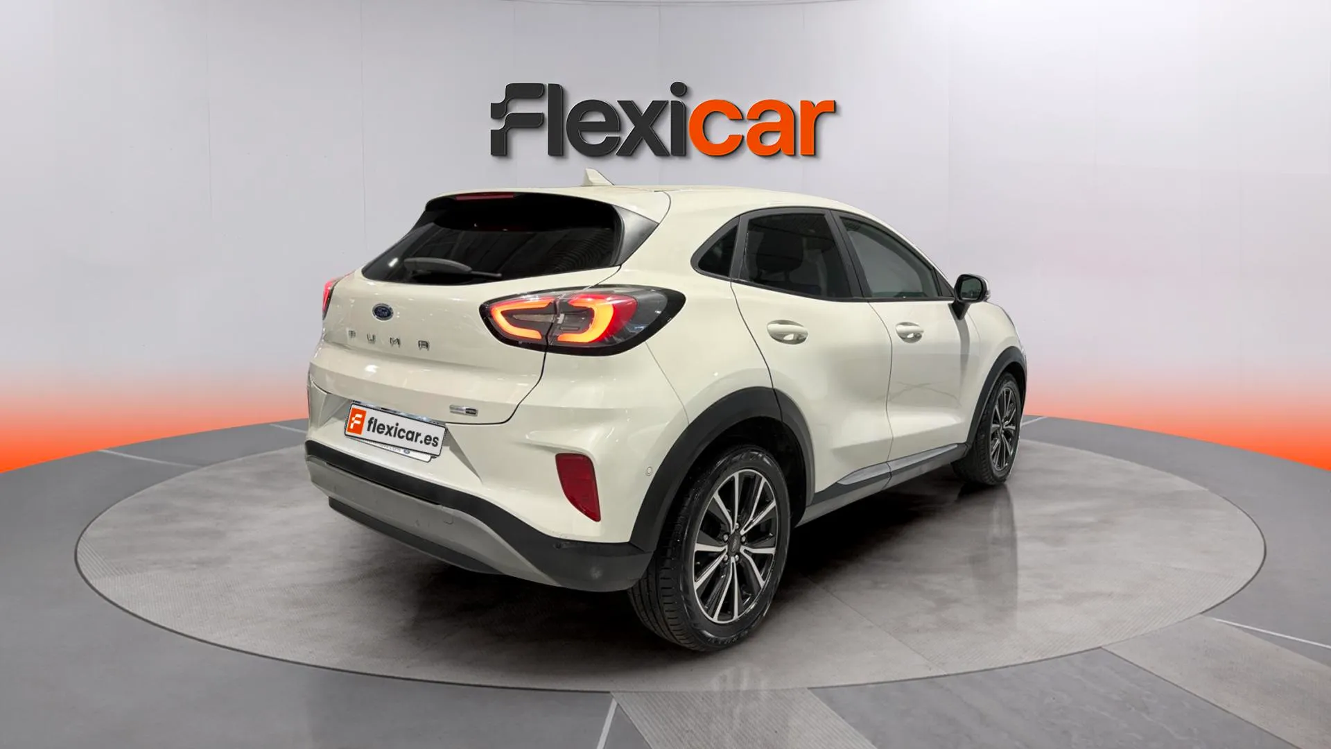 Ford Puma 1.0 EcoBoost Titanium - foto 7