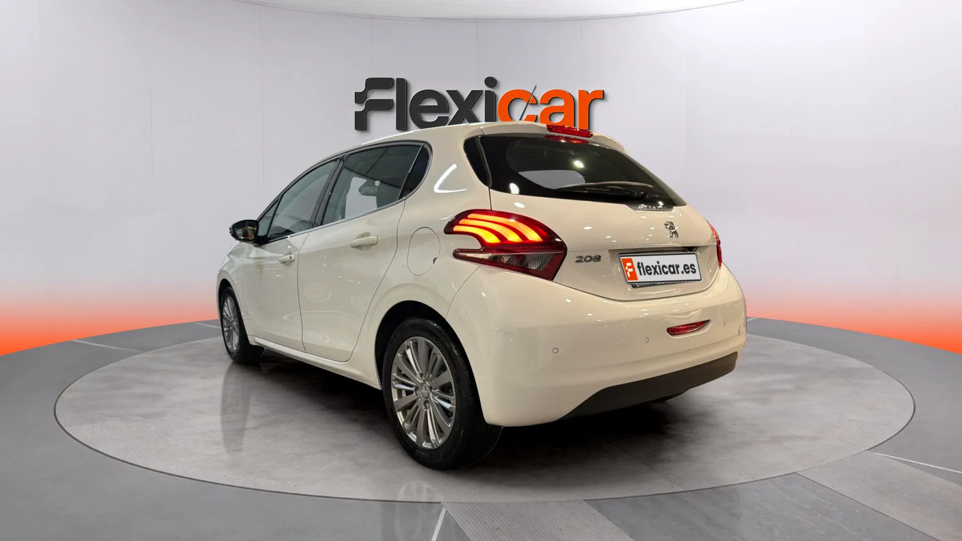 Peugeot 208 Allure 1.2L PureTech - foto 5