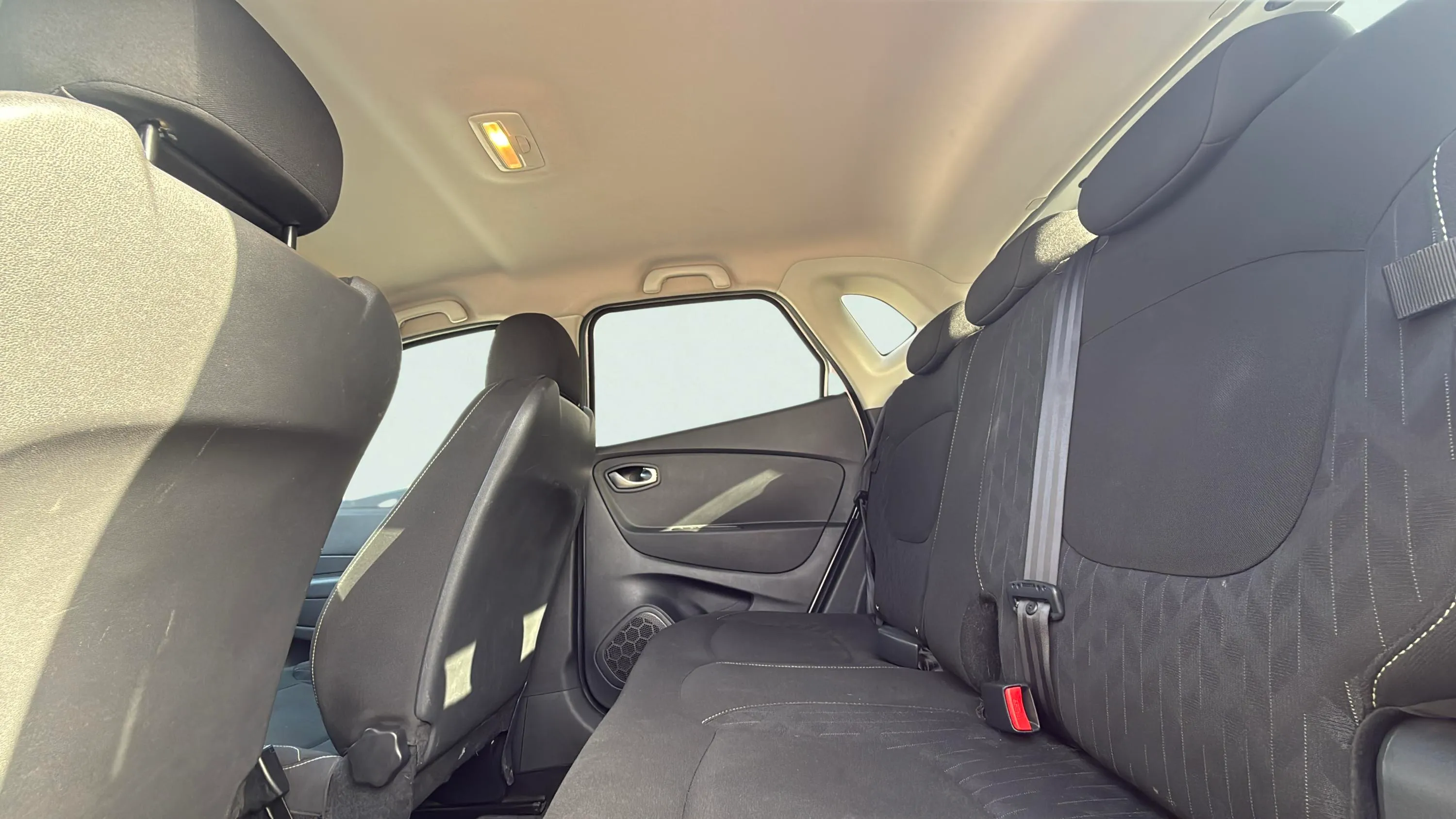 Renault Captur Intens TCe - foto 17