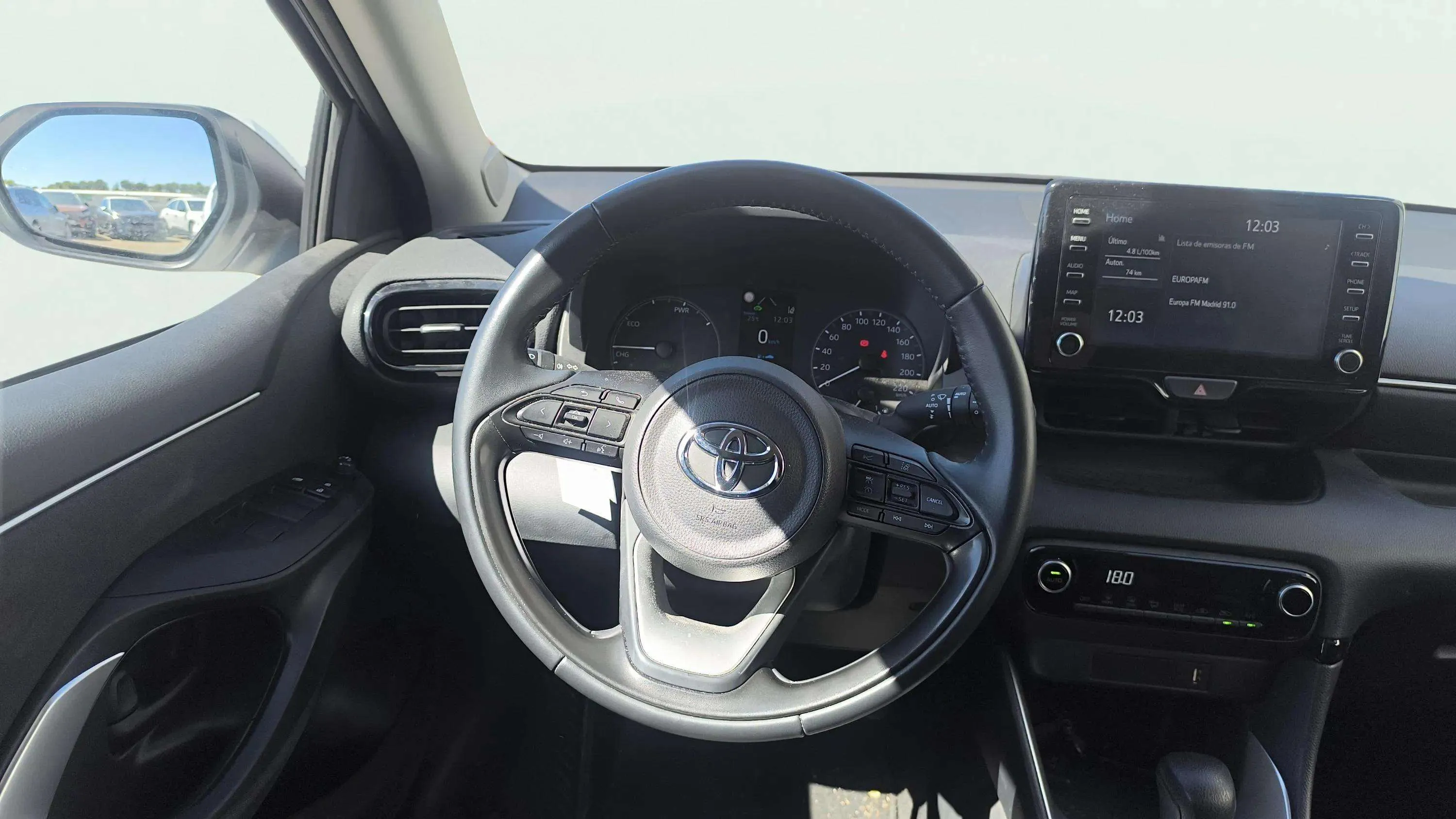 Toyota Yaris 1.5 120H Style Plus - foto 11