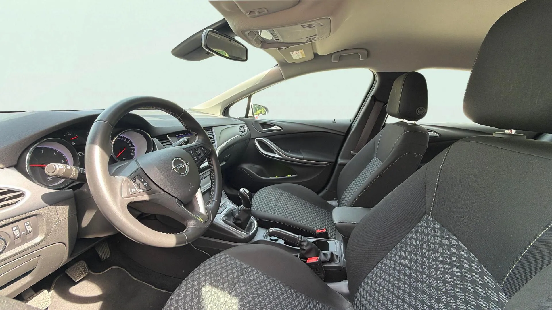 Opel Astra Generation-VI 1.5 D DTI 130 Elegance - foto 18