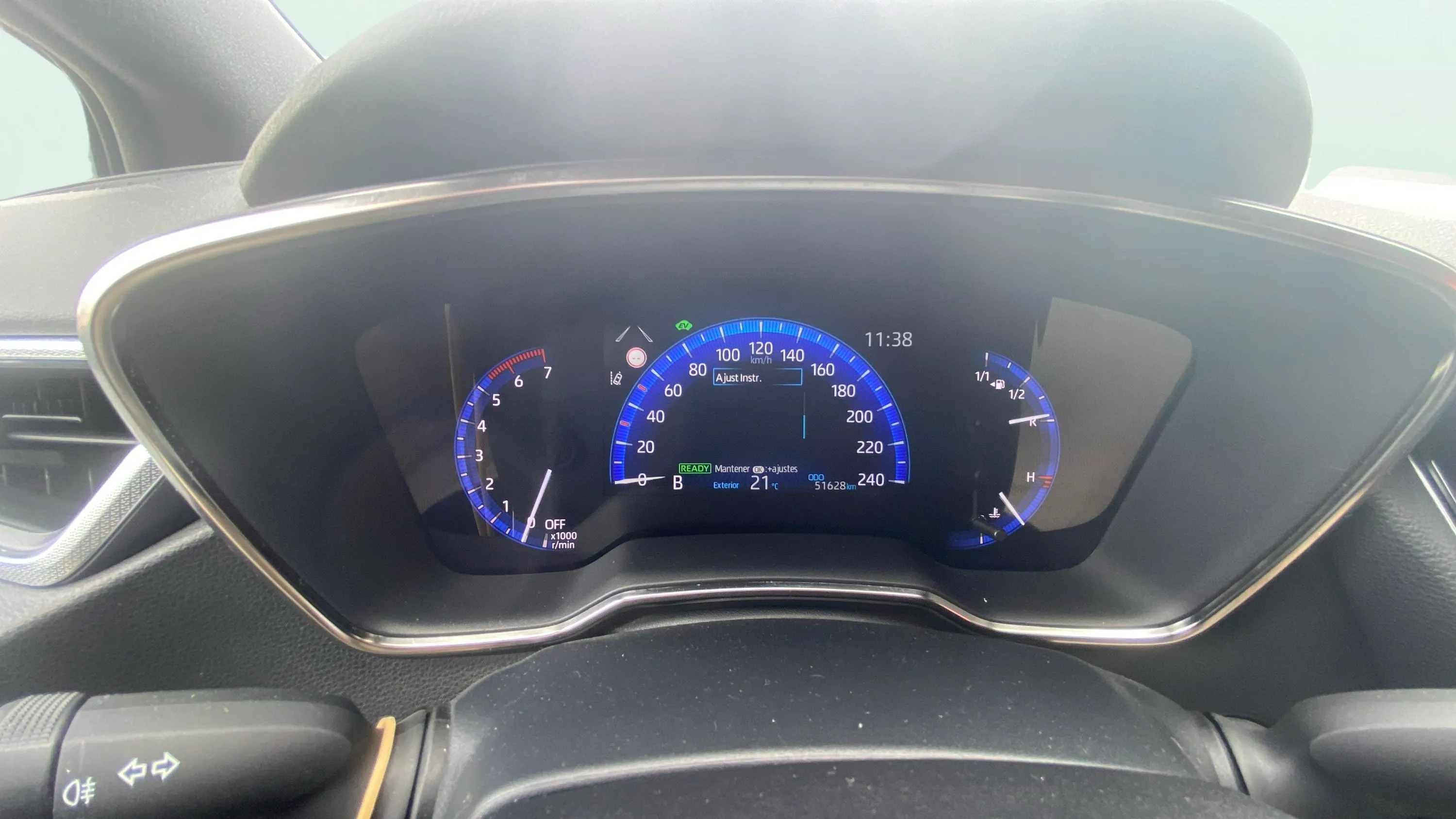 Toyota Corolla 1.8 125H Style E-CVT Touring Sport - foto 21