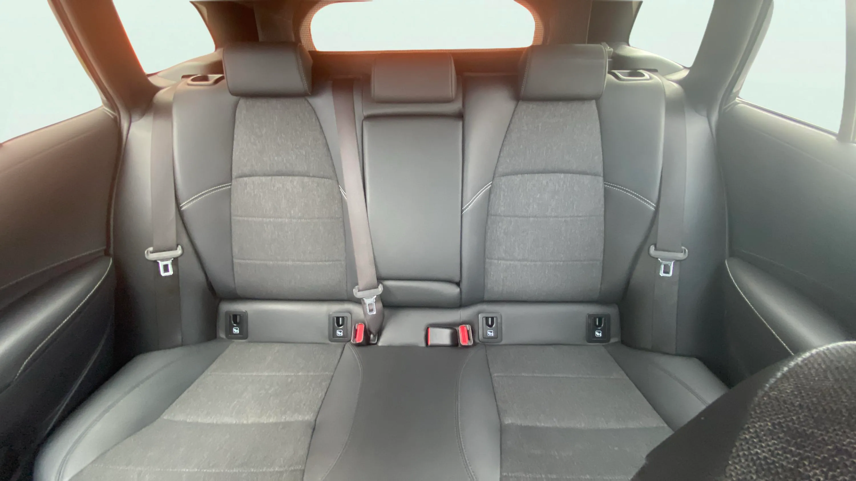 Toyota Corolla 1.8 125H Style E-CVT Touring Sport - foto 20