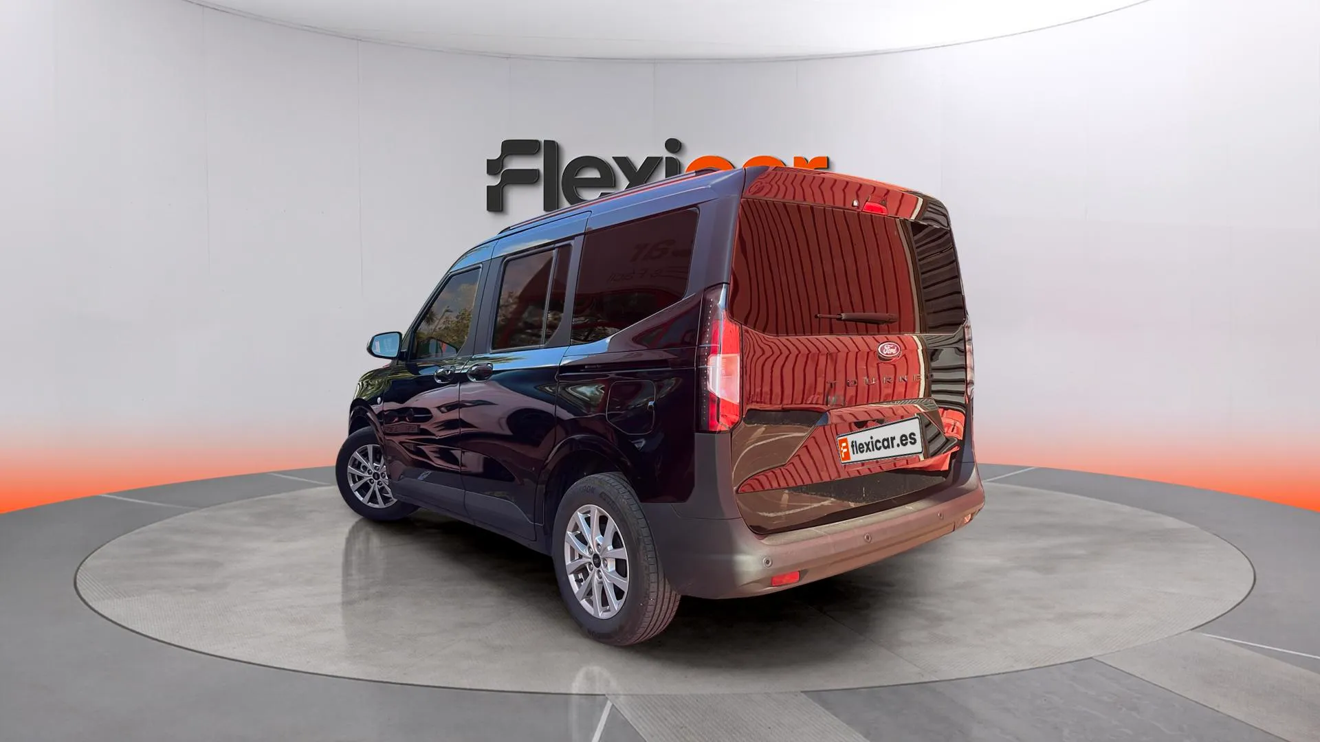 Ford Tourneo Courier 1.0 EcoBoost Titanium - foto 5