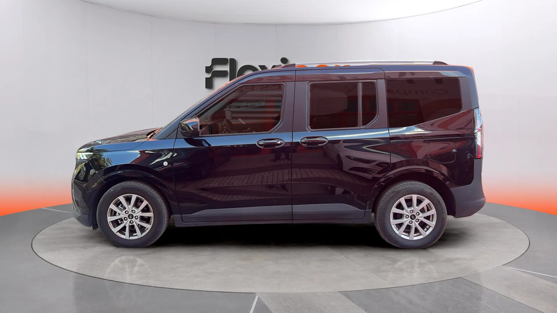 Ford Tourneo Courier 1.0 EcoBoost Titanium - foto 4