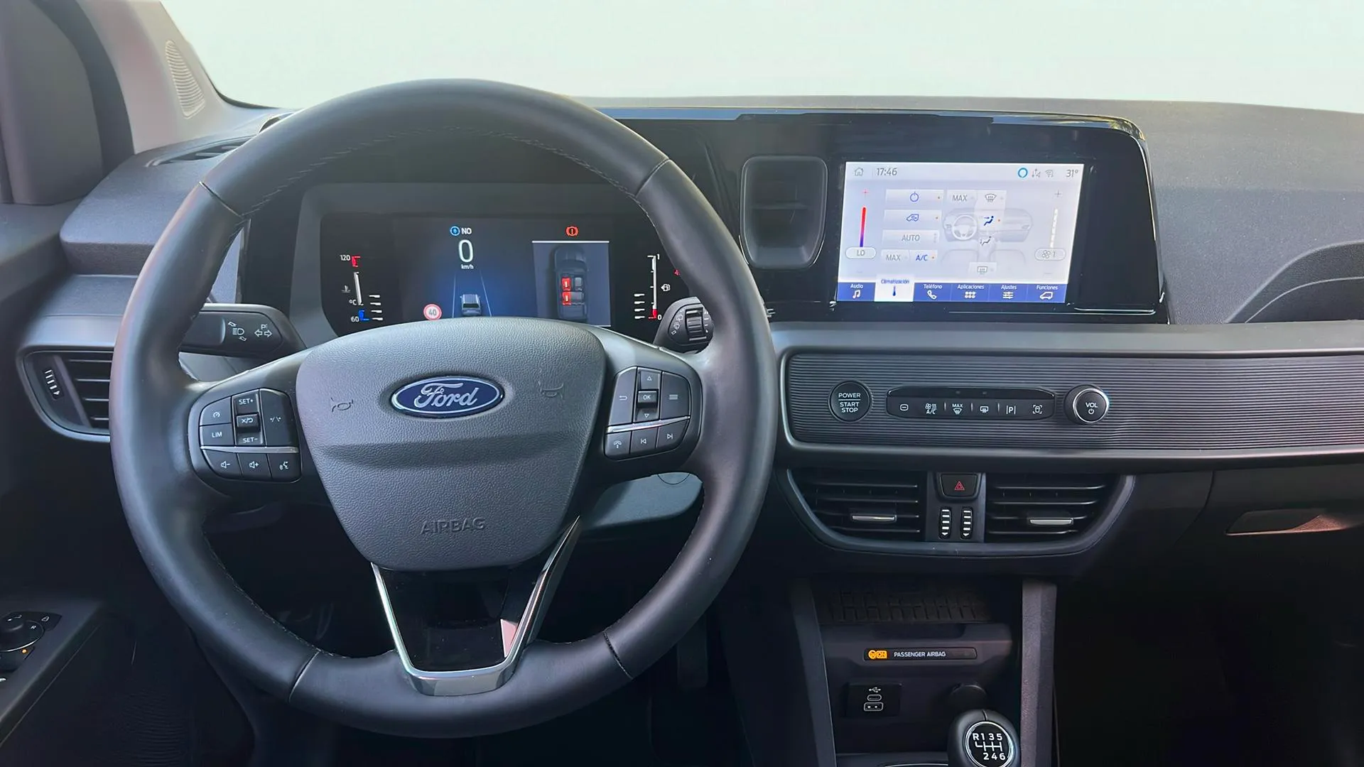Ford Tourneo Courier 1.0 EcoBoost Titanium - foto 12