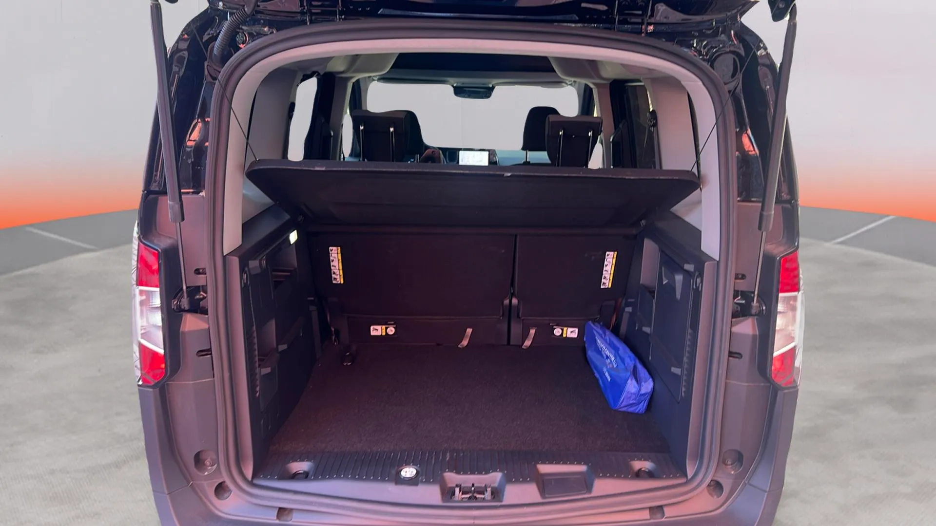 Ford Tourneo Courier 1.0 EcoBoost Titanium - foto 20