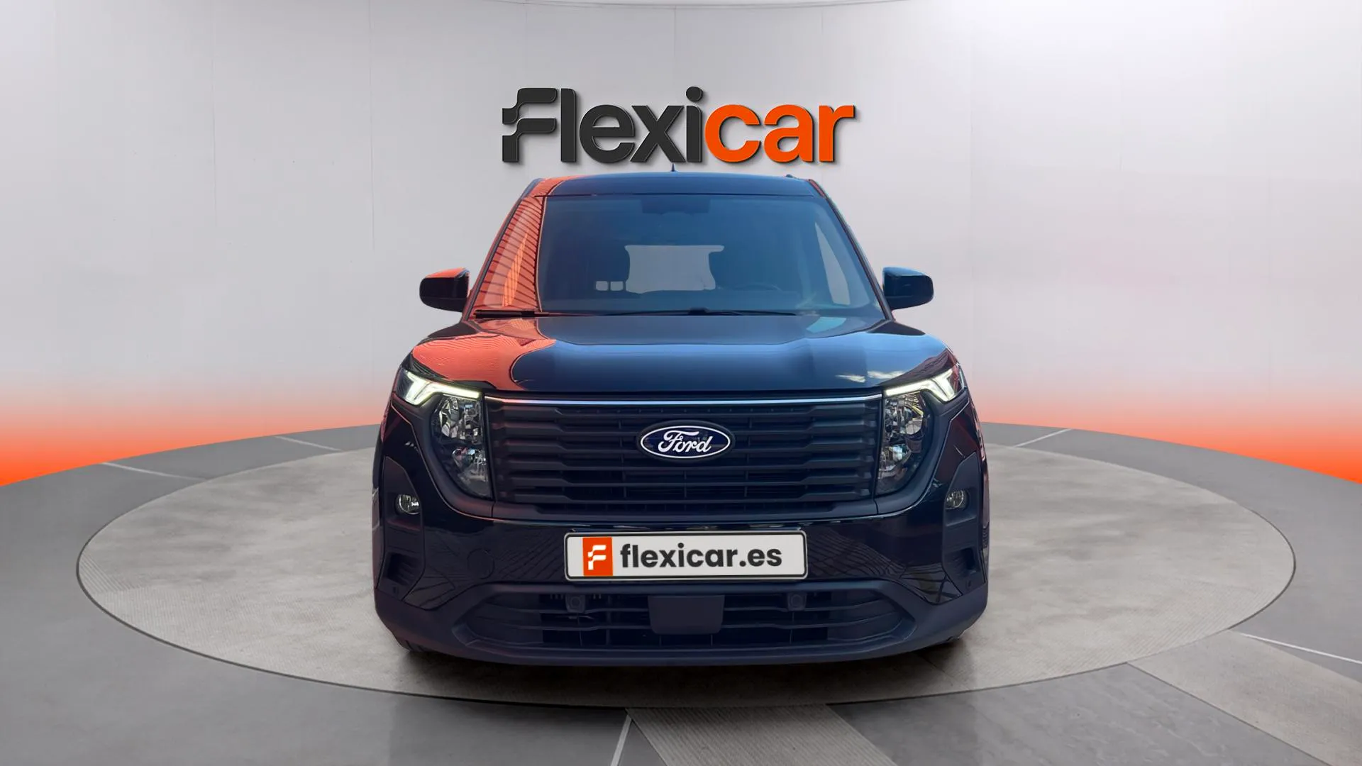 Ford Tourneo Courier 1.0 EcoBoost Titanium - foto 2