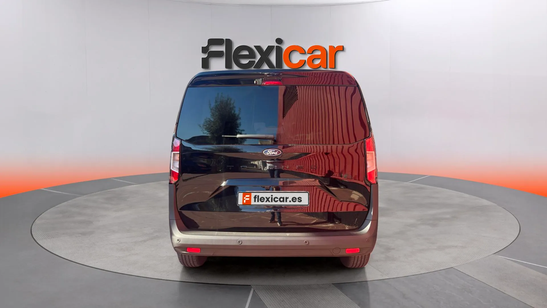 Ford Tourneo Courier 1.0 EcoBoost Titanium - foto 6