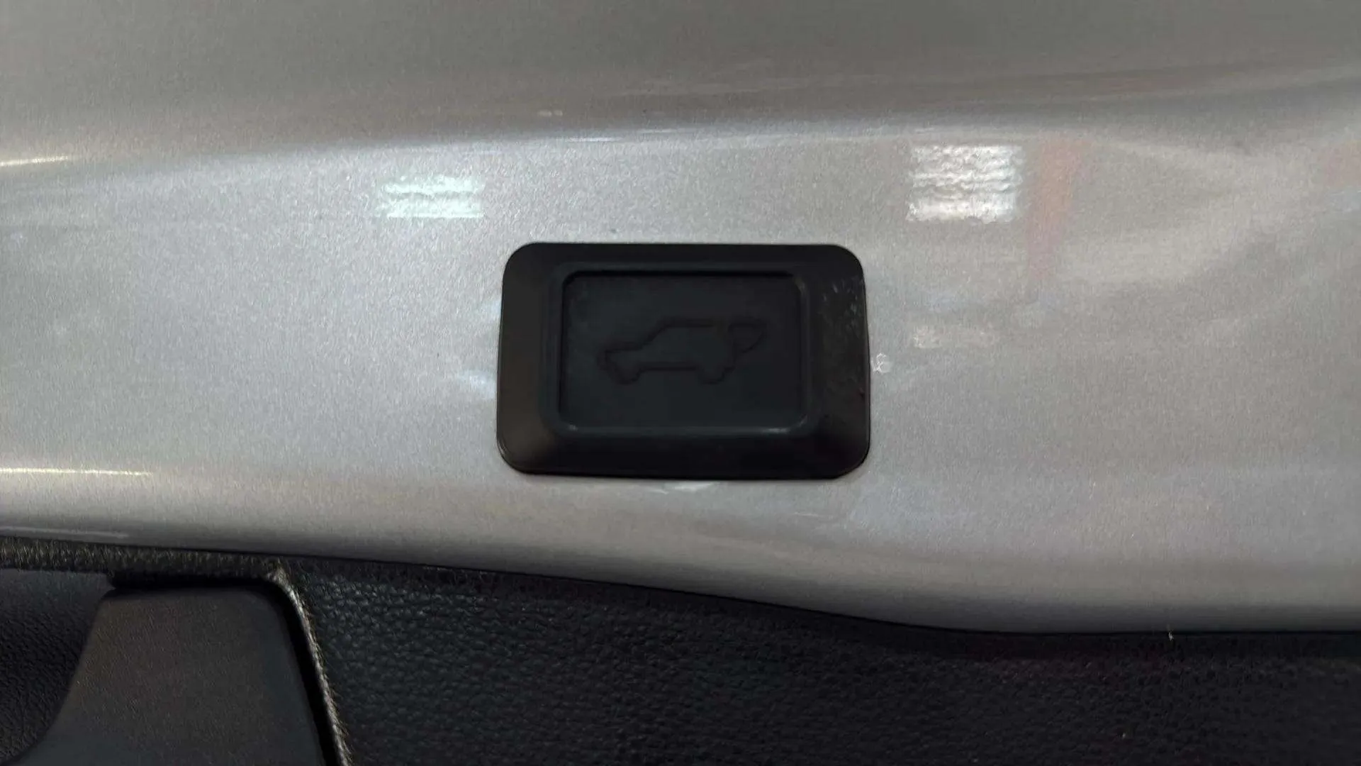 Toyota RAV4 2.5l PLUG-IN 300PH (e-CVT) Advance - foto 17